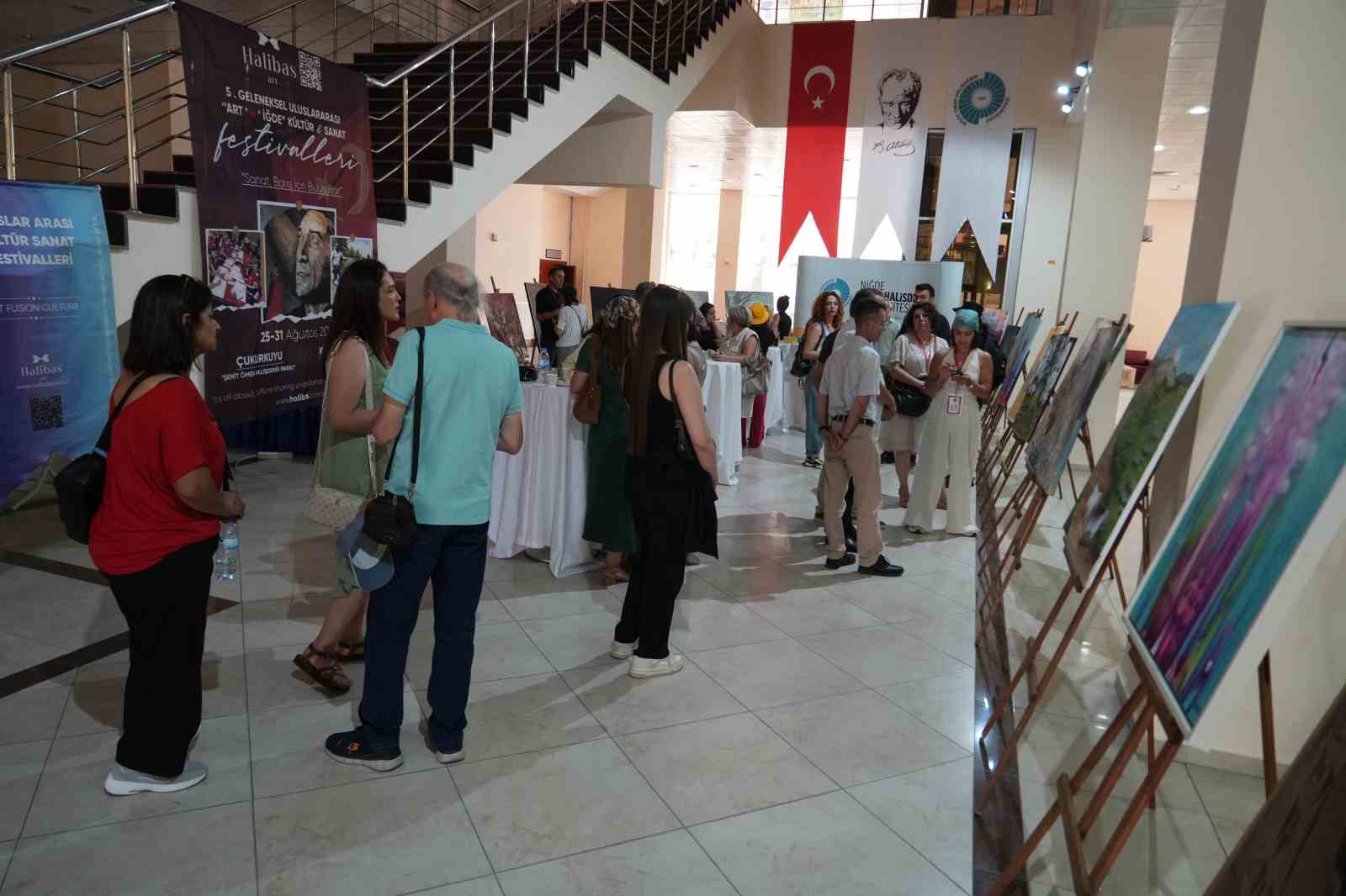 &rsquo;Hititlerin İzinde &Ccedil;orum&rsquo;dan Niğde&rsquo;ye Sergisi&rsquo; sanatseverlerle buluştu
