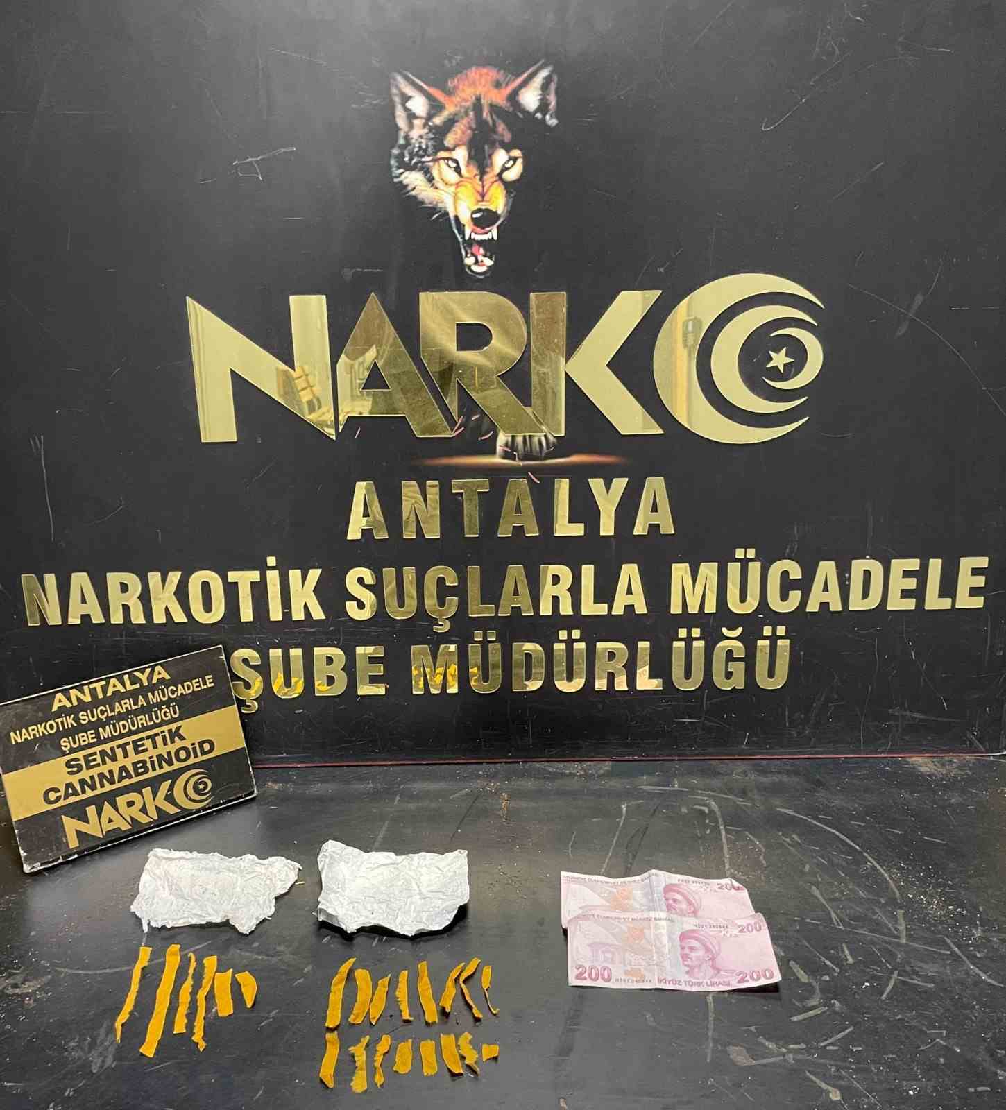 Antalya&rsquo;da uyuşturucu operasyonlarında 7 tutuklama
