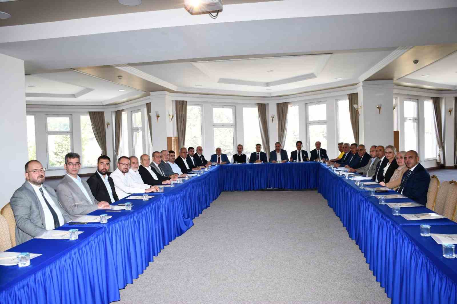Başkan Dumandağ, M&Uuml;PAK zirvesine katıldı

