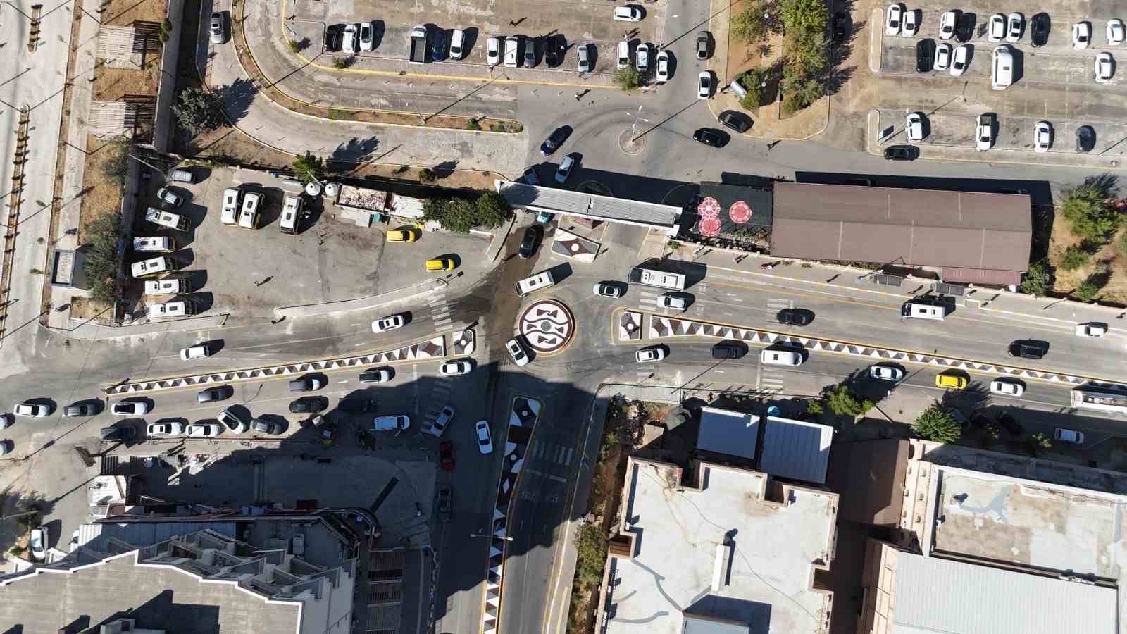 Mardin Eğitim ve Araştırma Hastanesi kavşağında düzenleme çalışmaları tamamlandı