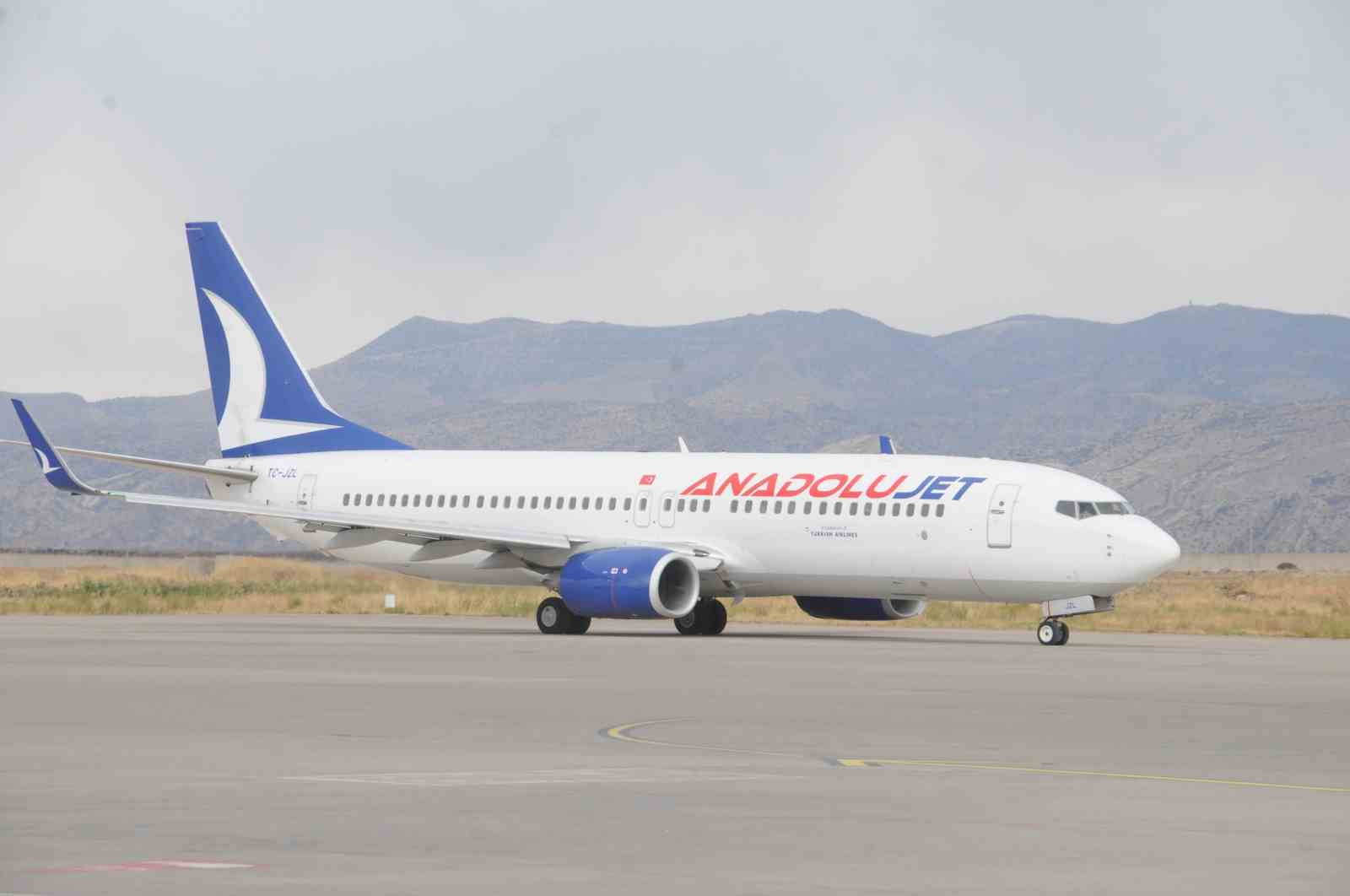 Şırnak Şerafettin El&ccedil;i Havalimanı temmuz ayında 39 bin 691 yolcuya hizmet verdi
