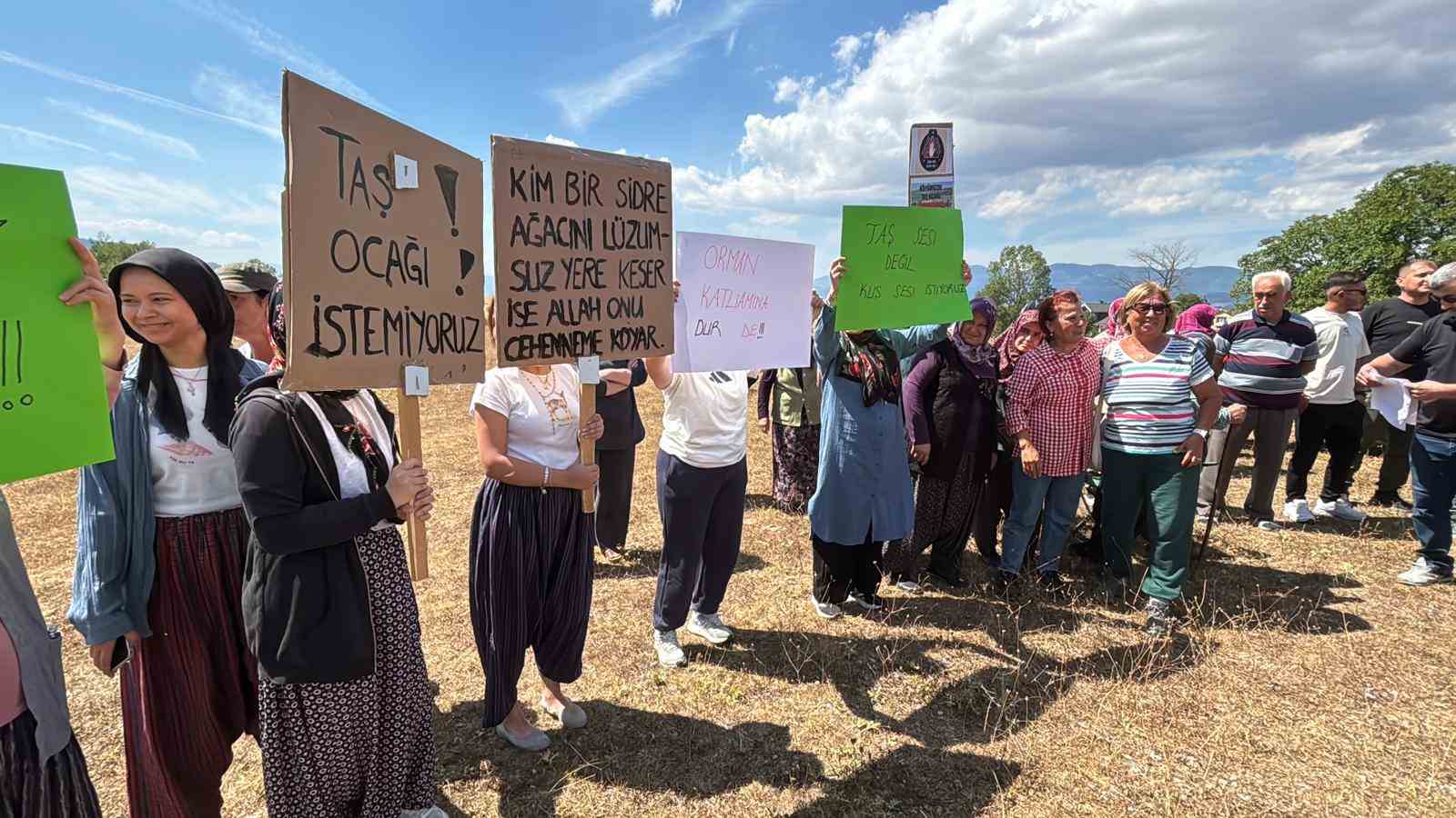 Bolu’da köylüler taş ocağına karşı eylem yaptı
