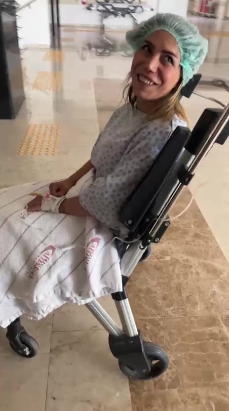 33 yaşındaki kadın mide ameliyatı sonrası öldü, aile hastaneyi bastı
