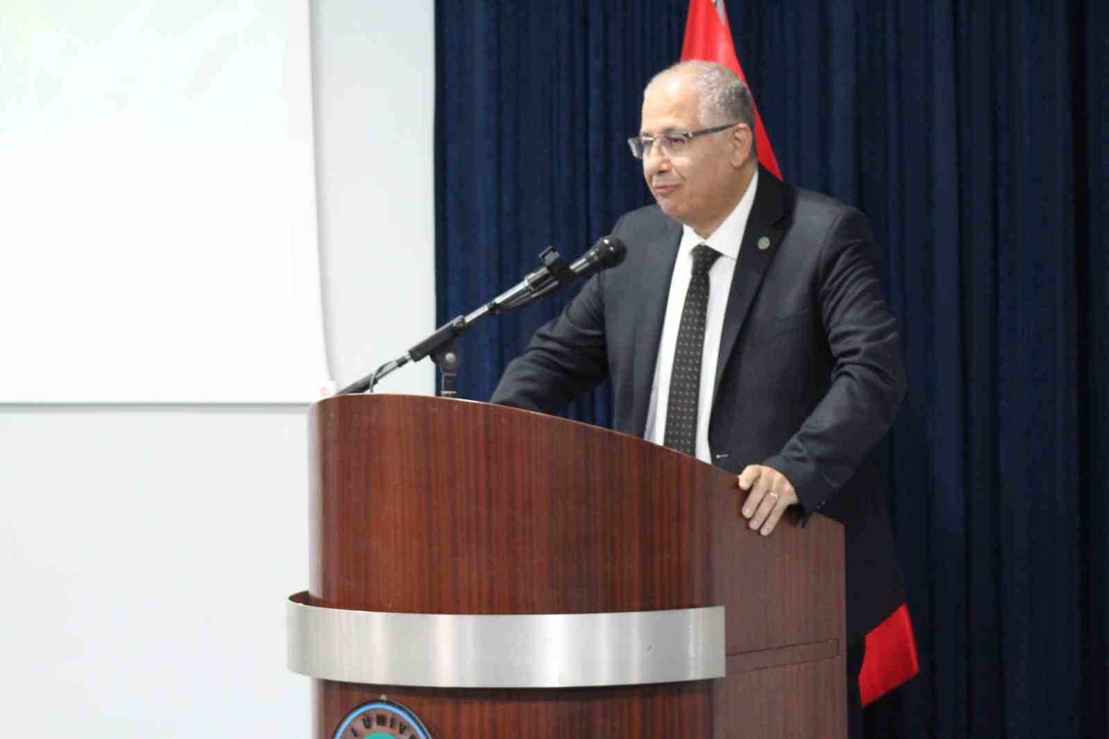 Dünyanın dört bir yanından bilim insanları Kocaeli’de buluştu
