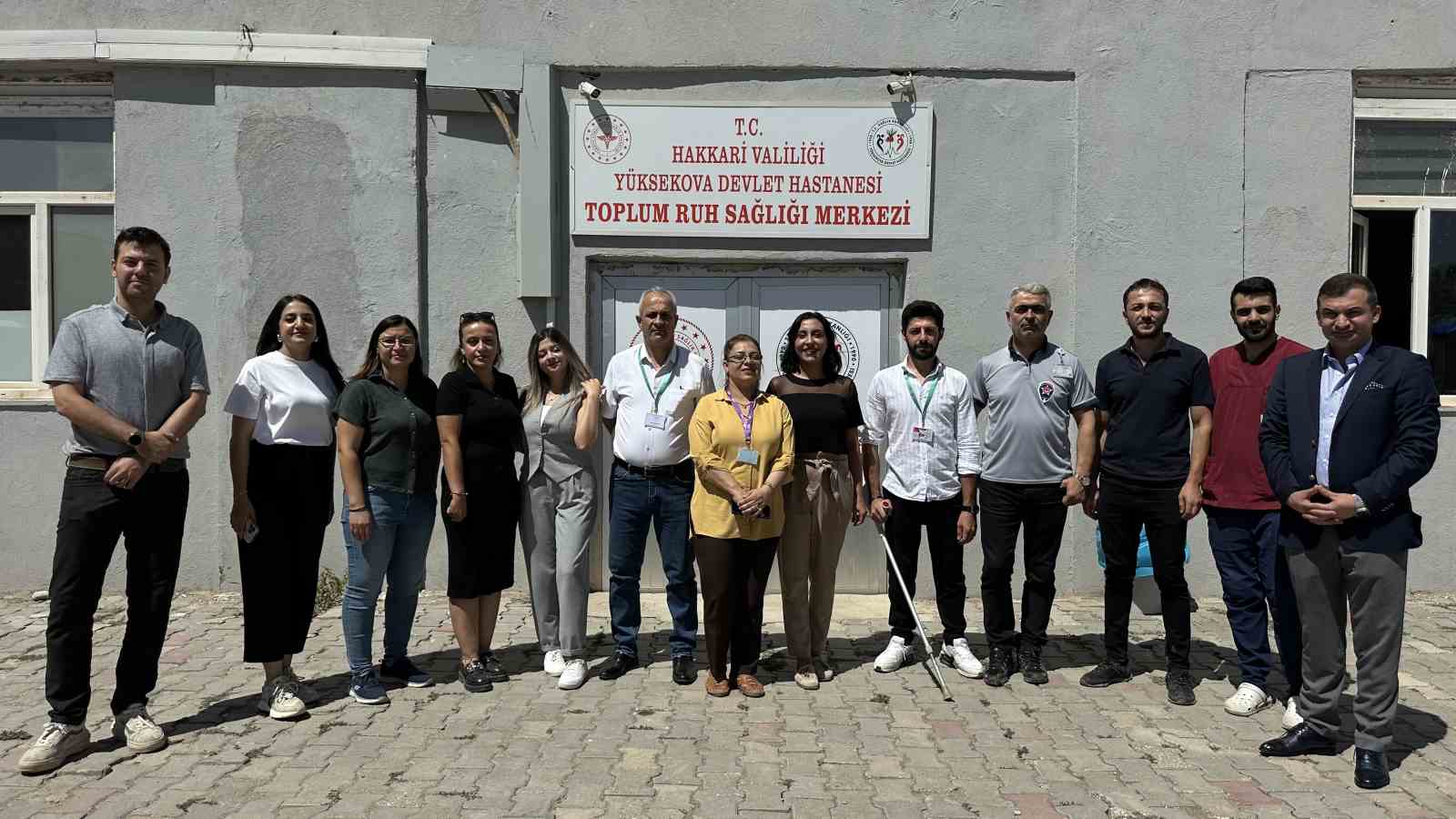 Y&uuml;ksekova&rsquo;da Toplum Ruh Sağlığı Merkezi, hastaları sanatla hayata bağlıyor
