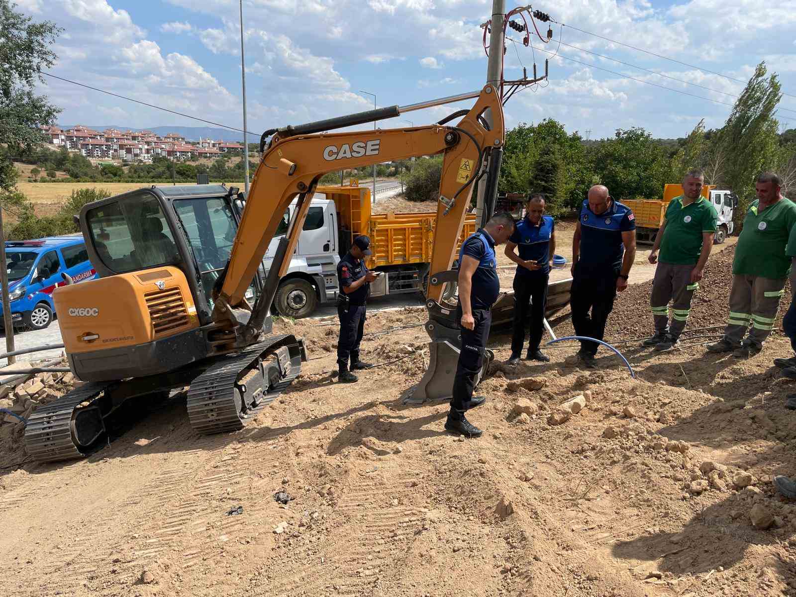 Park düzenlemesinde &quot;Apollon’un oğlu asker&quot; yazan antik stela bulundu