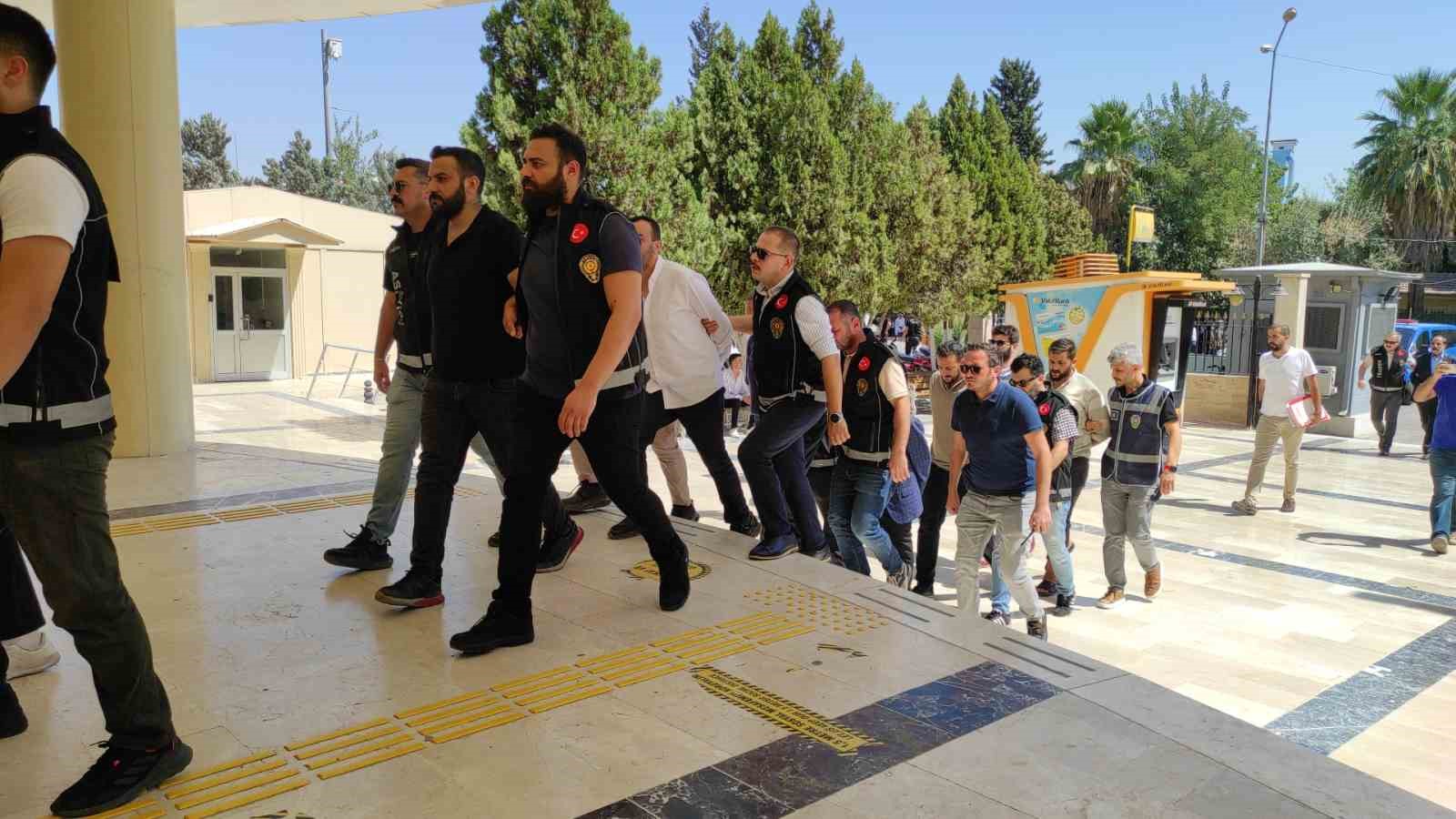 Otele düzenlenen silahlı saldırının şüphelileri adliyede