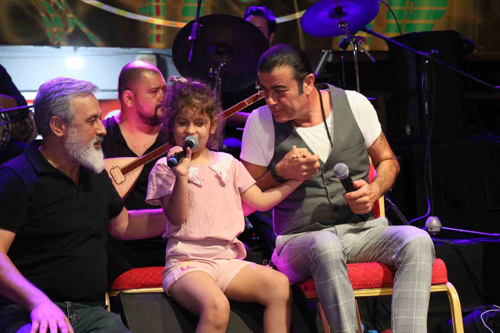 İlki düzenlenen Beyağaç Kültür ve Tarhana Festivali coşkuyla başladı
