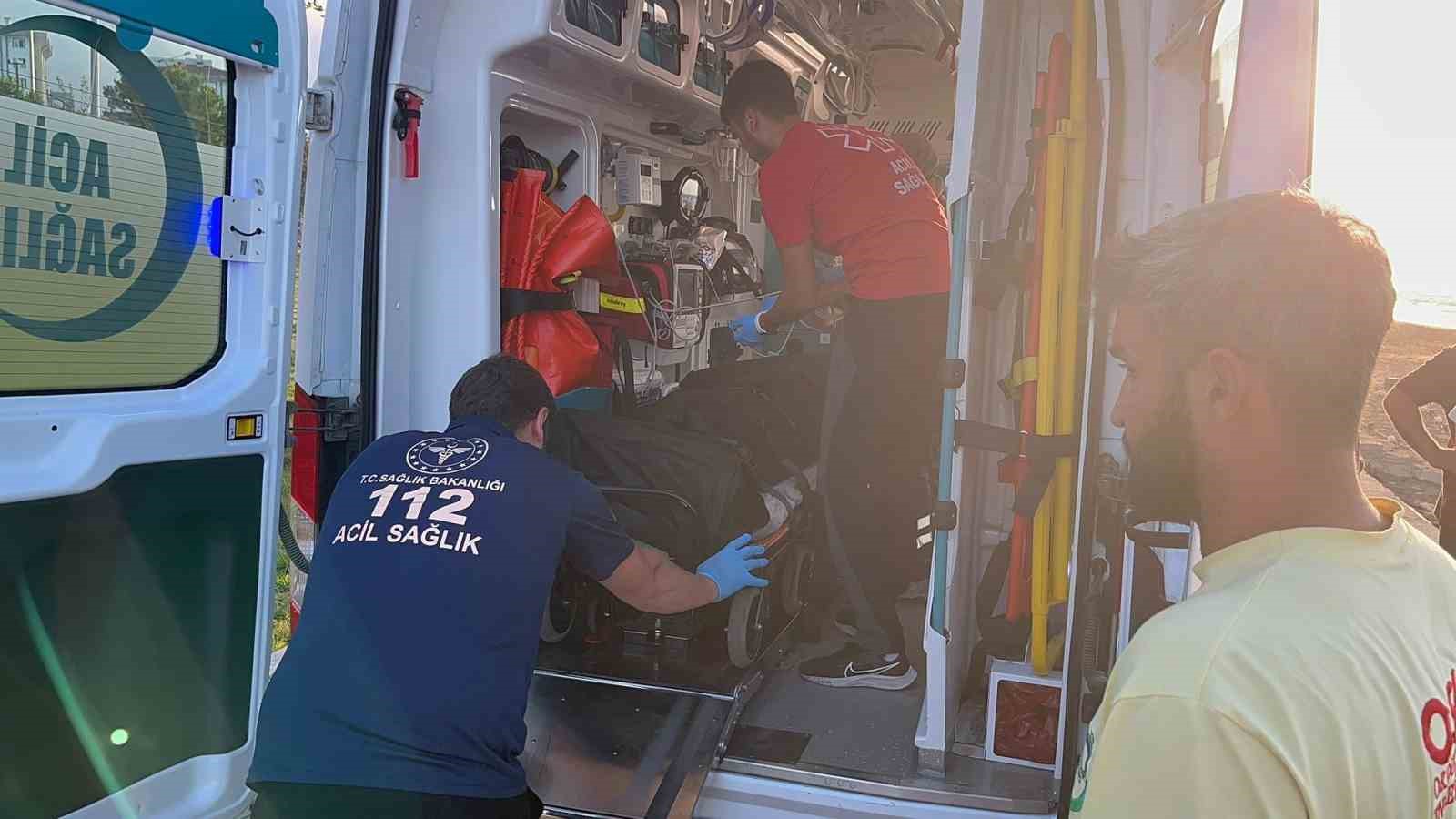 Ordu’da öğretmen boğulma tehlikesi geçiren çocuğu kurtarırken dalgalara kapıldı
