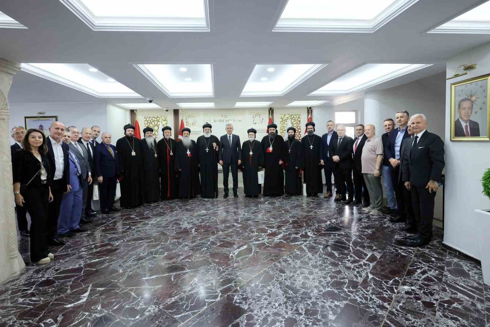 Antakya S&uuml;ryani Ortodoks Kilisesinden Mardin Valiliğine ziyaret

