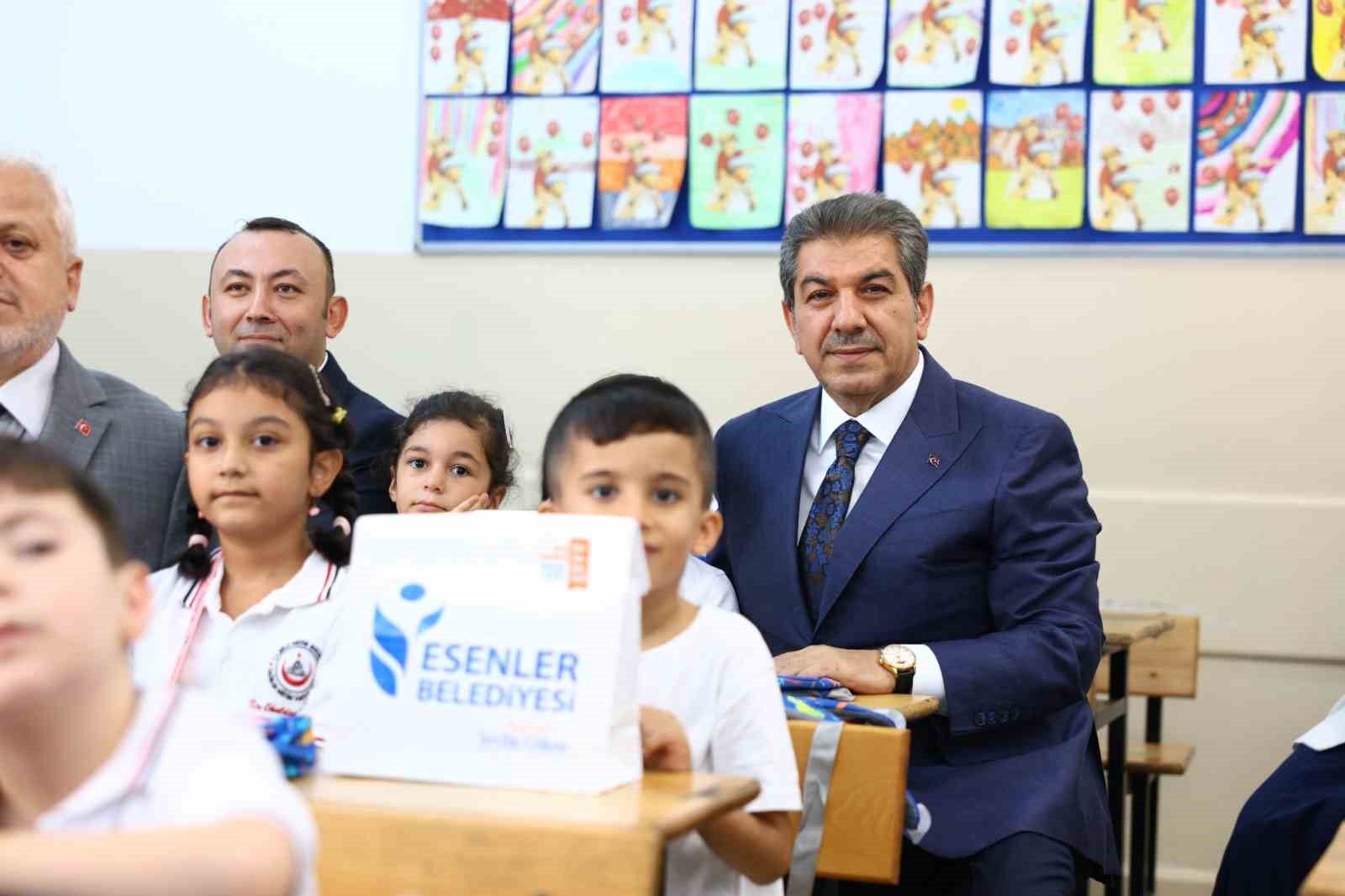 Esenler Belediyesi eğitim alanında çalışmalarına devam ediyor: İlçeye 25 yeni okul kazandıracak