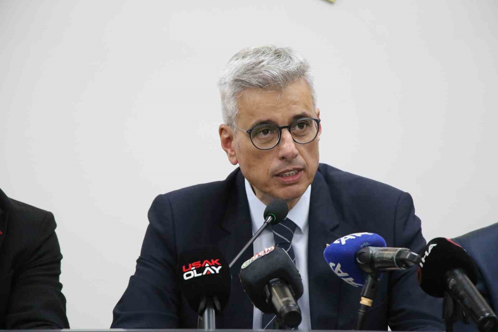 Bakan Memişoğlu, Uşak partililerle bir araya geldi