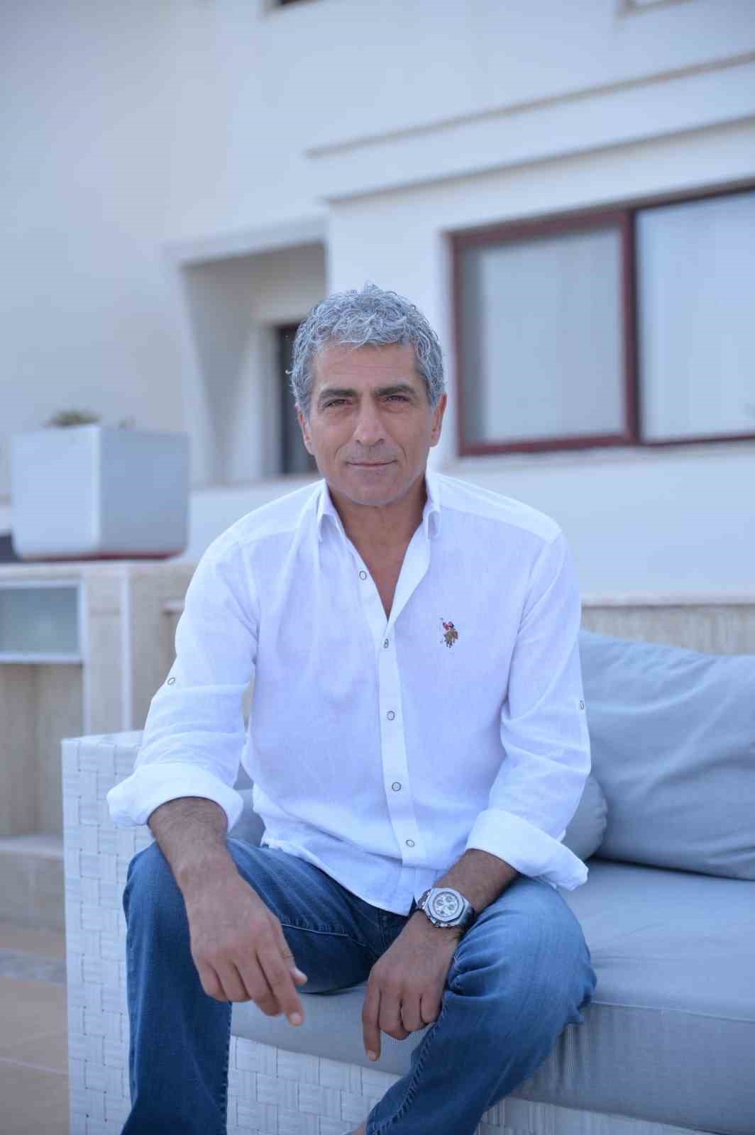 Bodrum’da genç müzisyenlere sahne kapısını Bülent Kaya açıyor