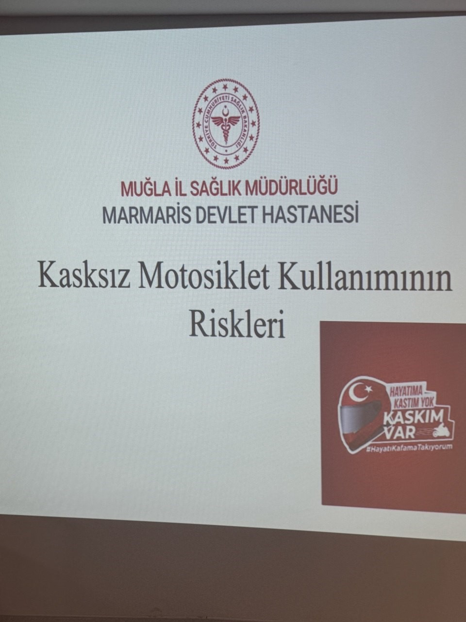 Marmaris&rsquo;te s&uuml;r&uuml;c&uuml;lere kask uyarısı: &lsquo;Kasksız kazalarda &ouml;l&uuml;m riski y&uuml;ksek&rsquo;
