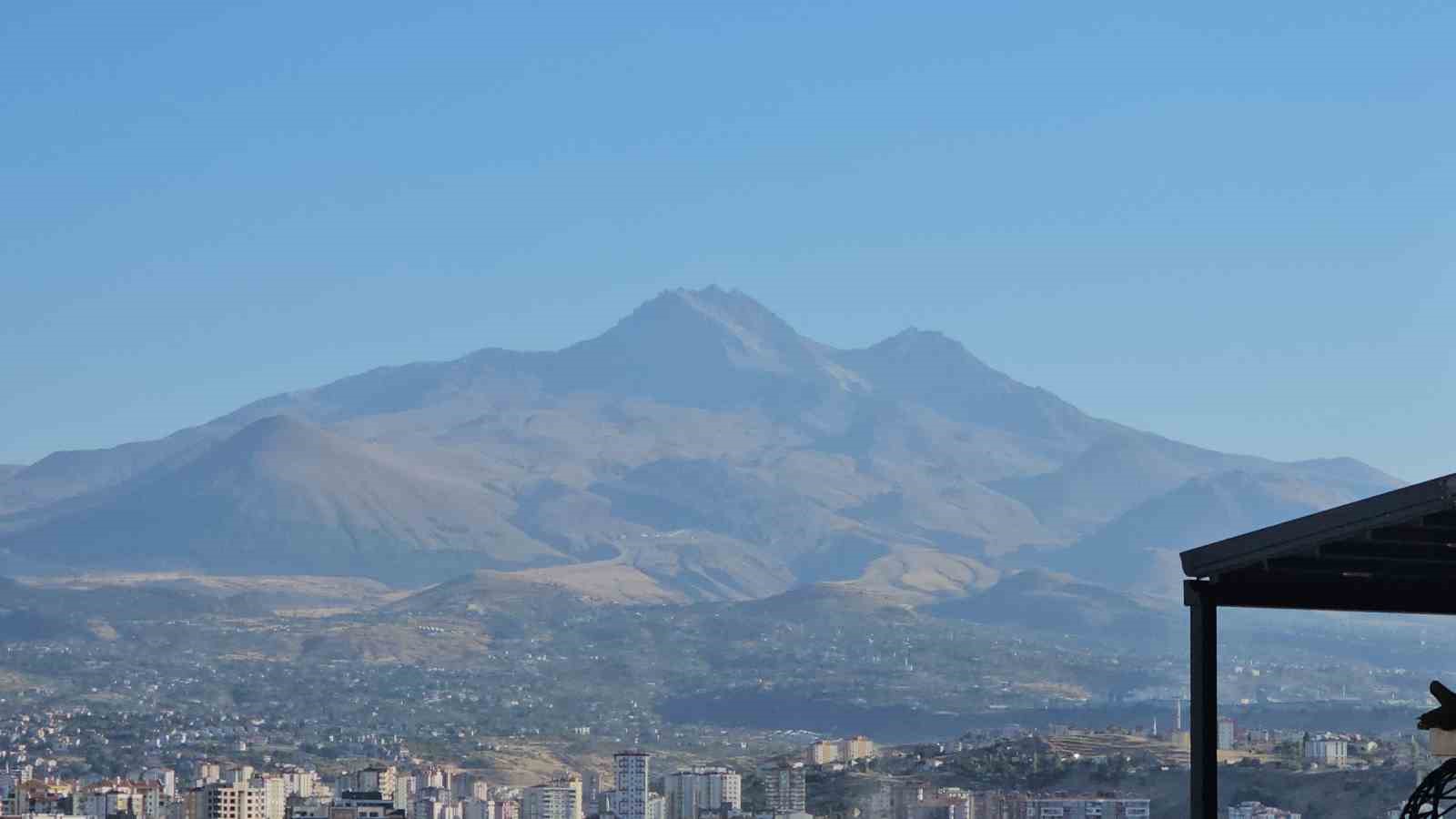 Alacaklılar dikkat: Erciyes’in karı eridi