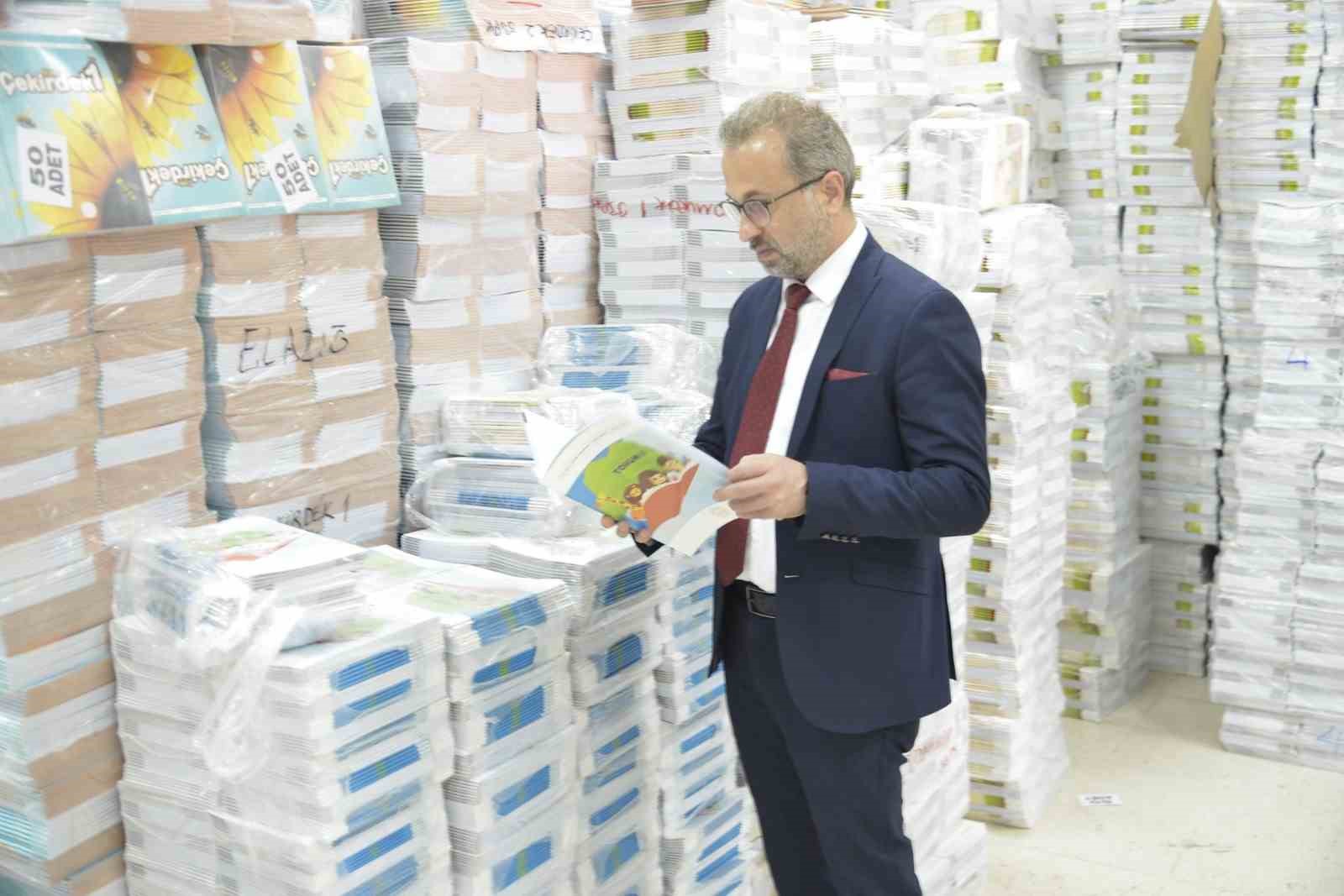 Elazda rencilere 1 milyon 216 bin ders kitab datlacak
