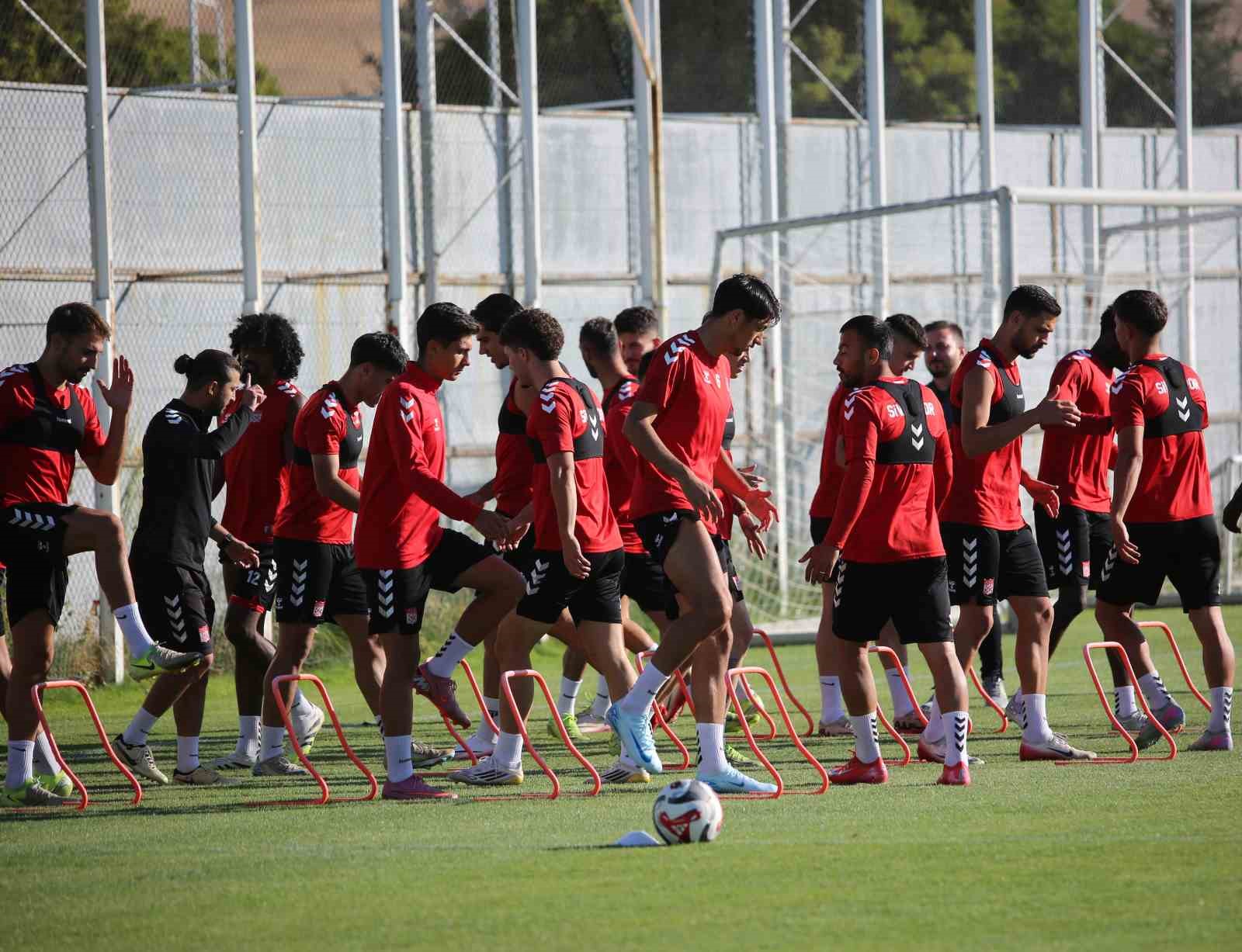 Osman Zeki Korkmaz: "Eleştiriler normal"
