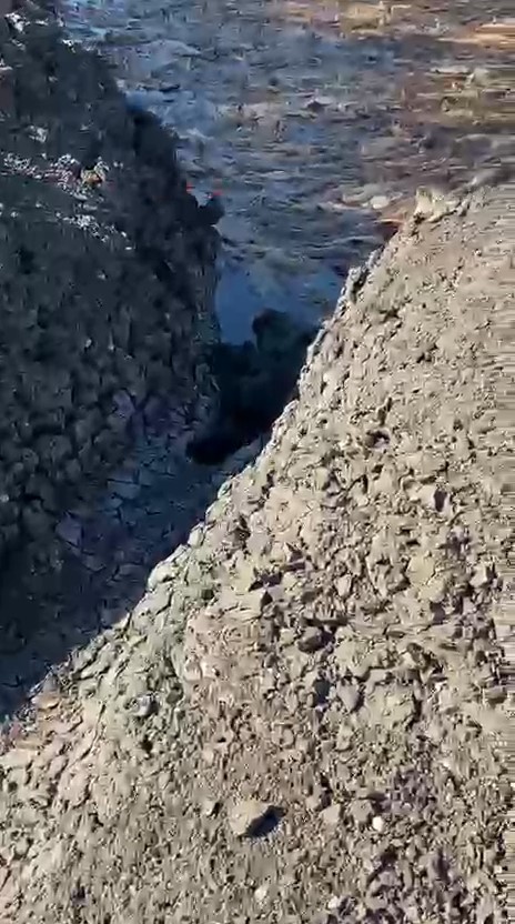 &Ccedil;anakkale&rsquo;de Kocabaş &Ccedil;ayı alarm verdi, toplu balık &ouml;l&uuml;mleri yaşandı
