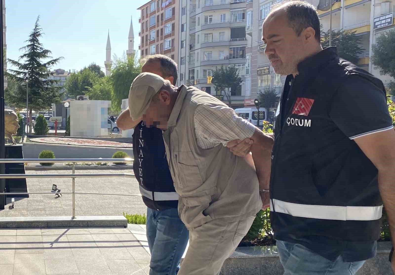 Çorum merkezli 4 ilde silah kaçakçılarına operasyon: 13 gözaltı
