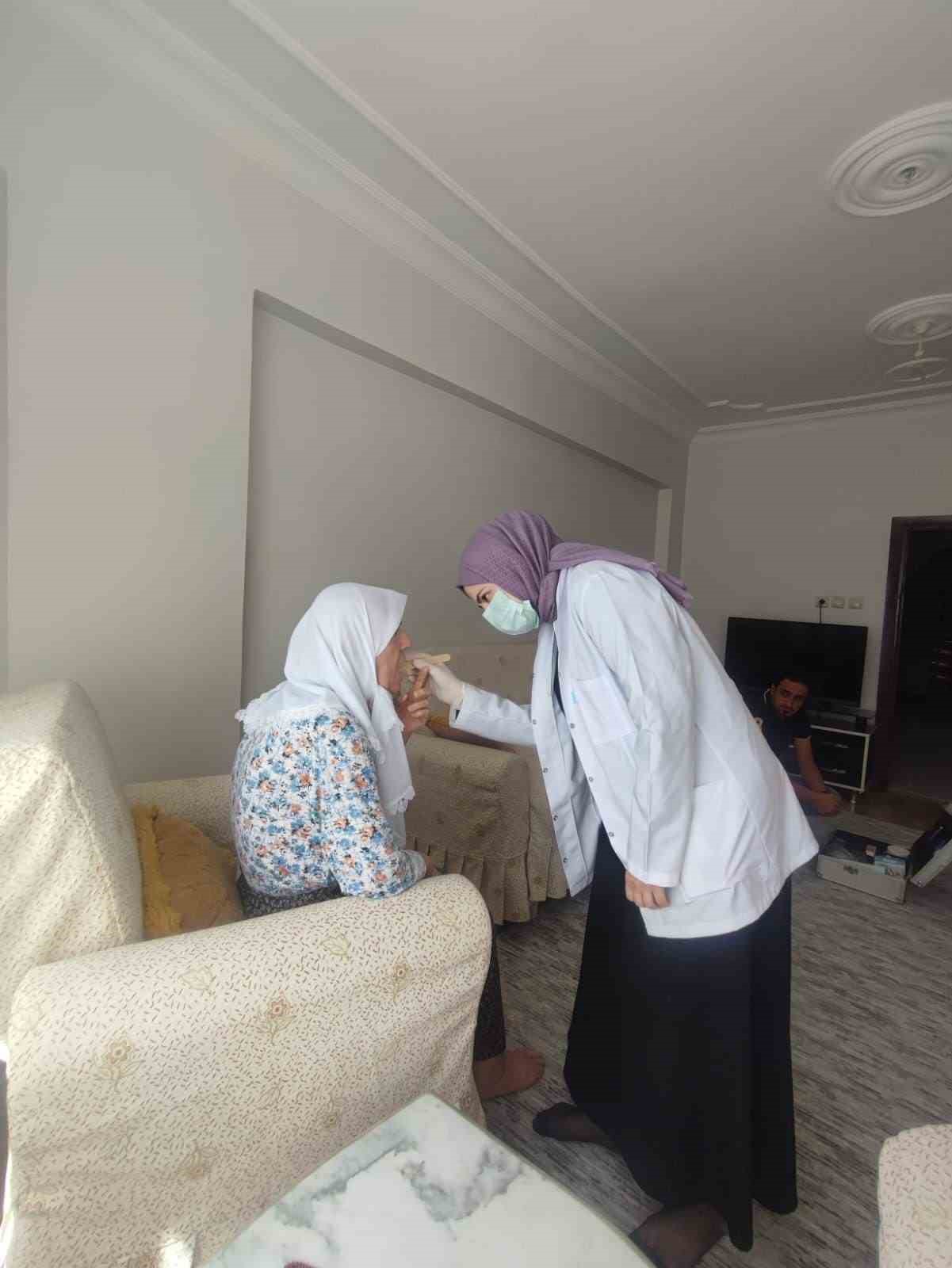 Siirt Belediyesi’nden yaşlı vatandaşlara evde sağlık hizmeti