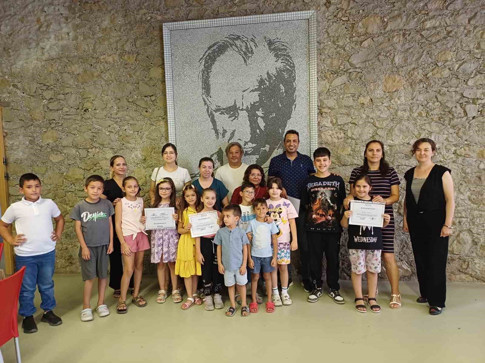 Denizli’de zeka oyunlarıyla ailelerin bağları güçlendi

