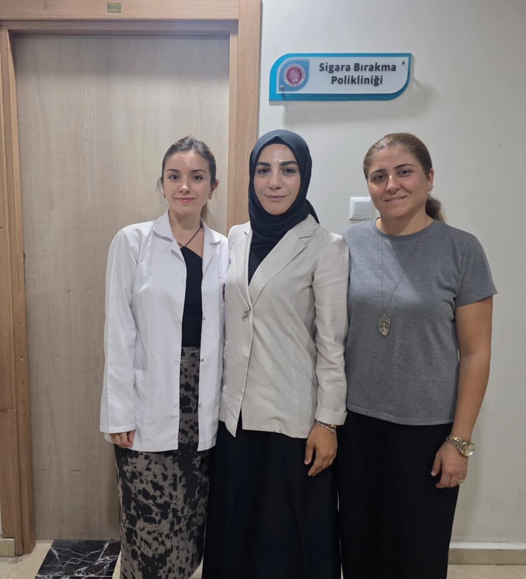 Fırat &Uuml;niversitesi Tıp Fak&uuml;ltesi&rsquo;nden Dr. Tuncer: "Vatandaşlarımıza sigarayı bırakma s&uuml;recinde destek oluyoruz"
