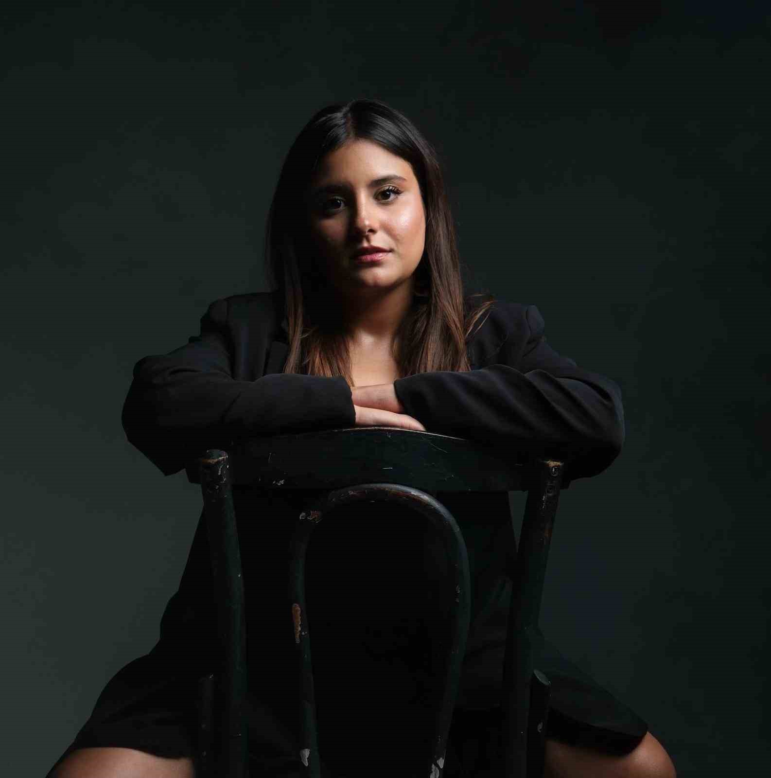 Bursalı Nil&uuml;fer ekranların g&ouml;zdesi oldu
