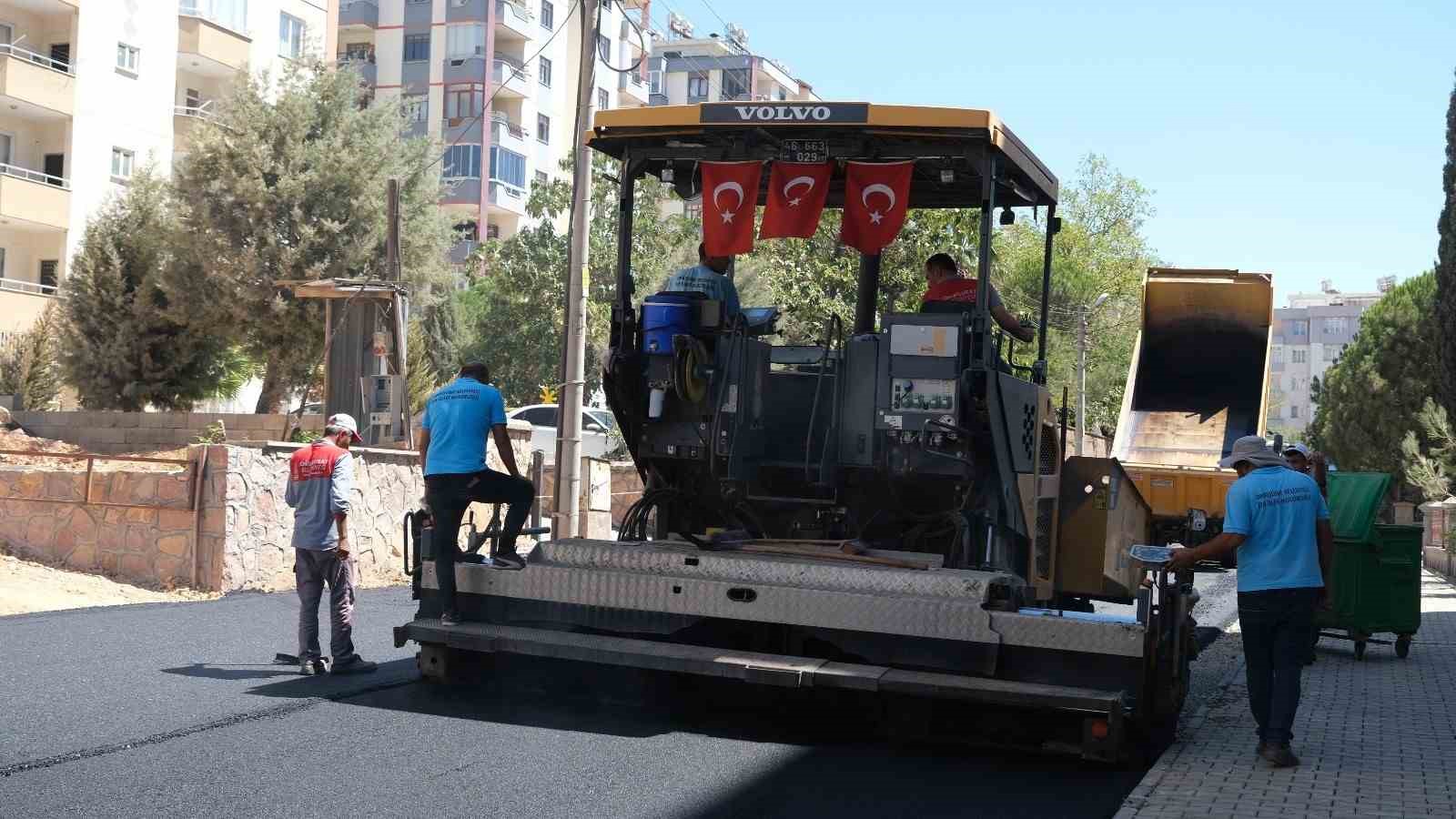 Onikişubat Belediyesinden asfalt atağı
