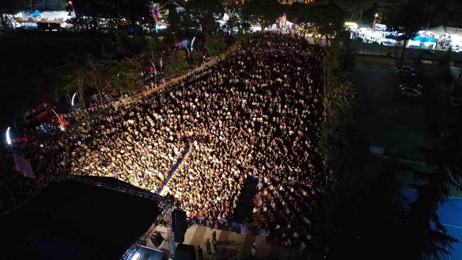 Manisa’da Cengiz Kurtoğlu rüzgarı esti