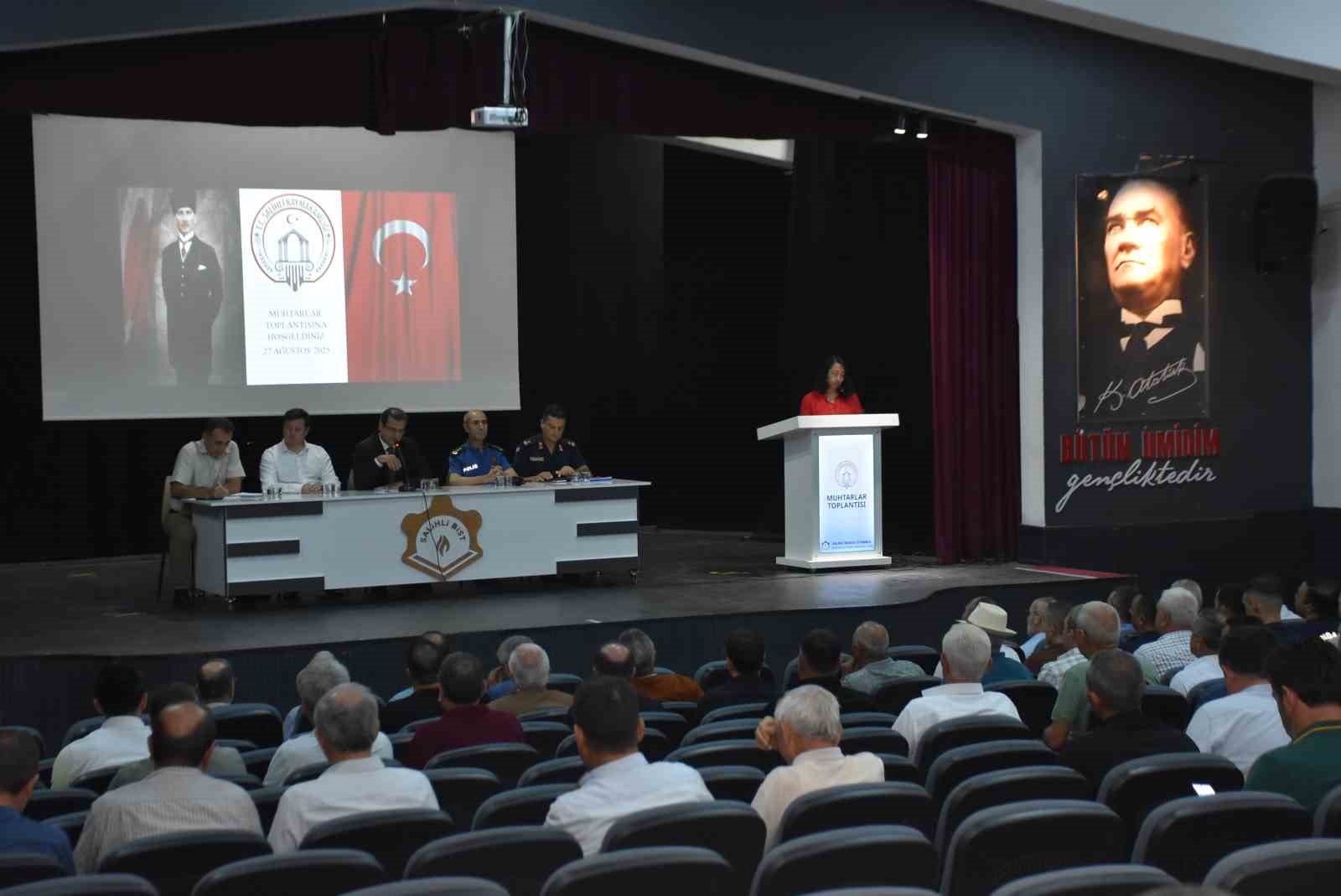 Salihli Kaymakamı Güldoğan, muhtarlarla buluştu