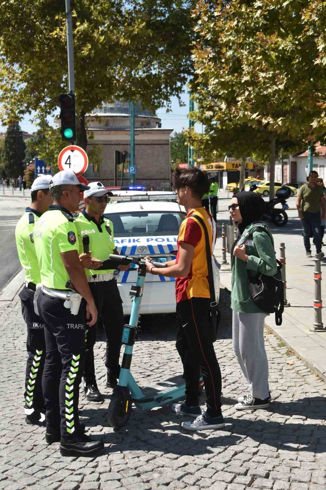 Kullanımı basit tehlikesi b&uuml;y&uuml;k: "Scooter"

