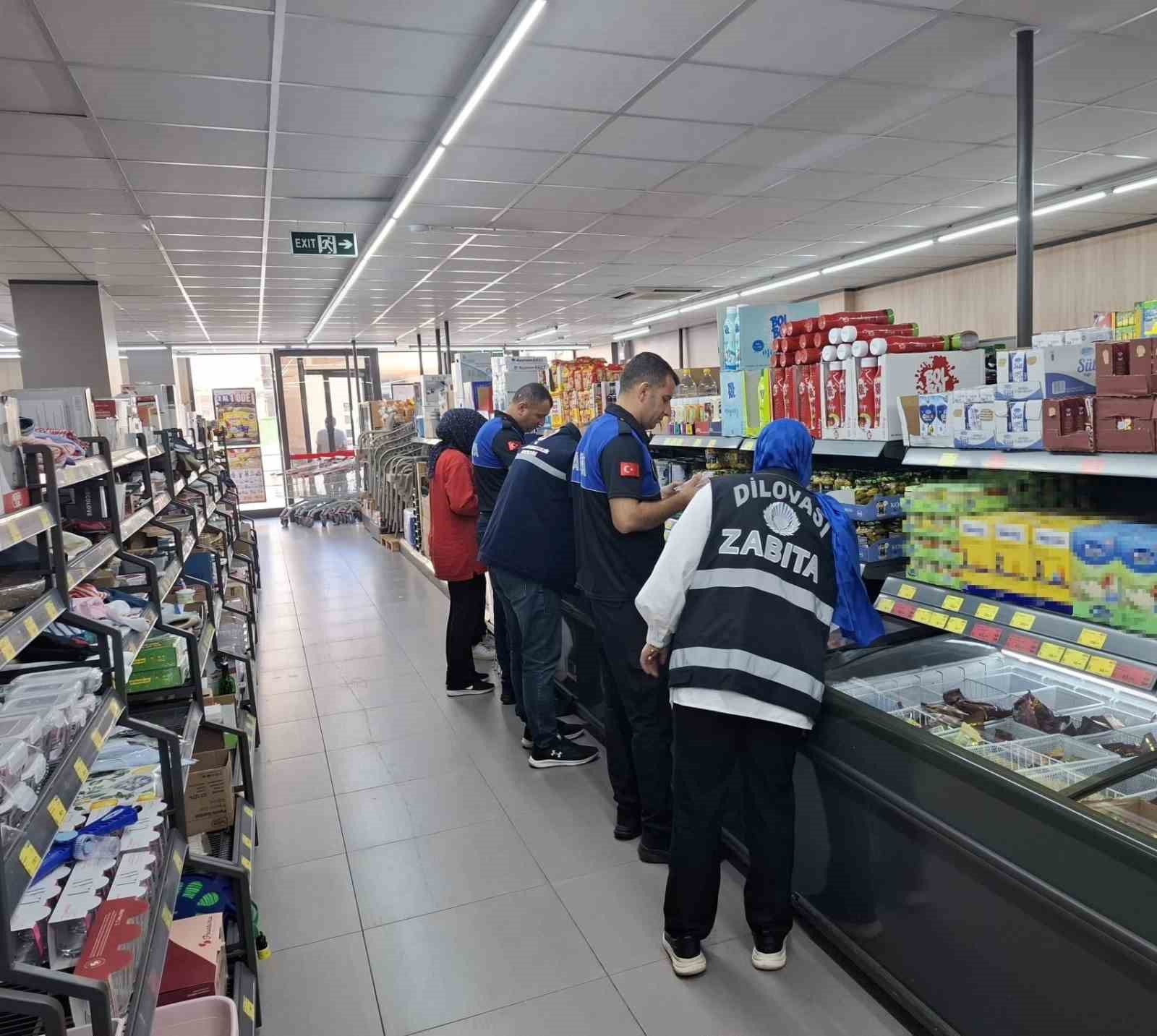 Dilovası’nda 120 iş yeri denetlendi: 3’ü mühürlendi, 450 ürün imha edildi