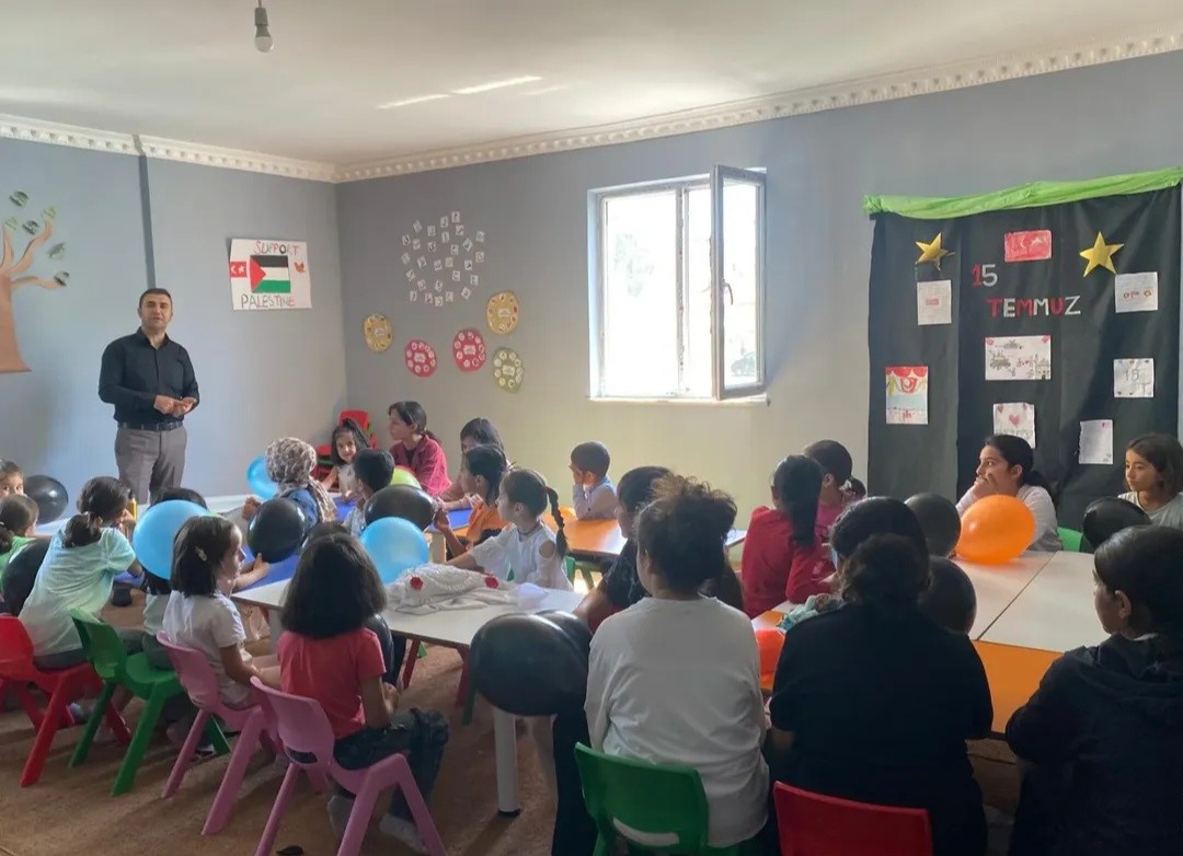 Minikler kur&rsquo;an sevincini yaşadı
