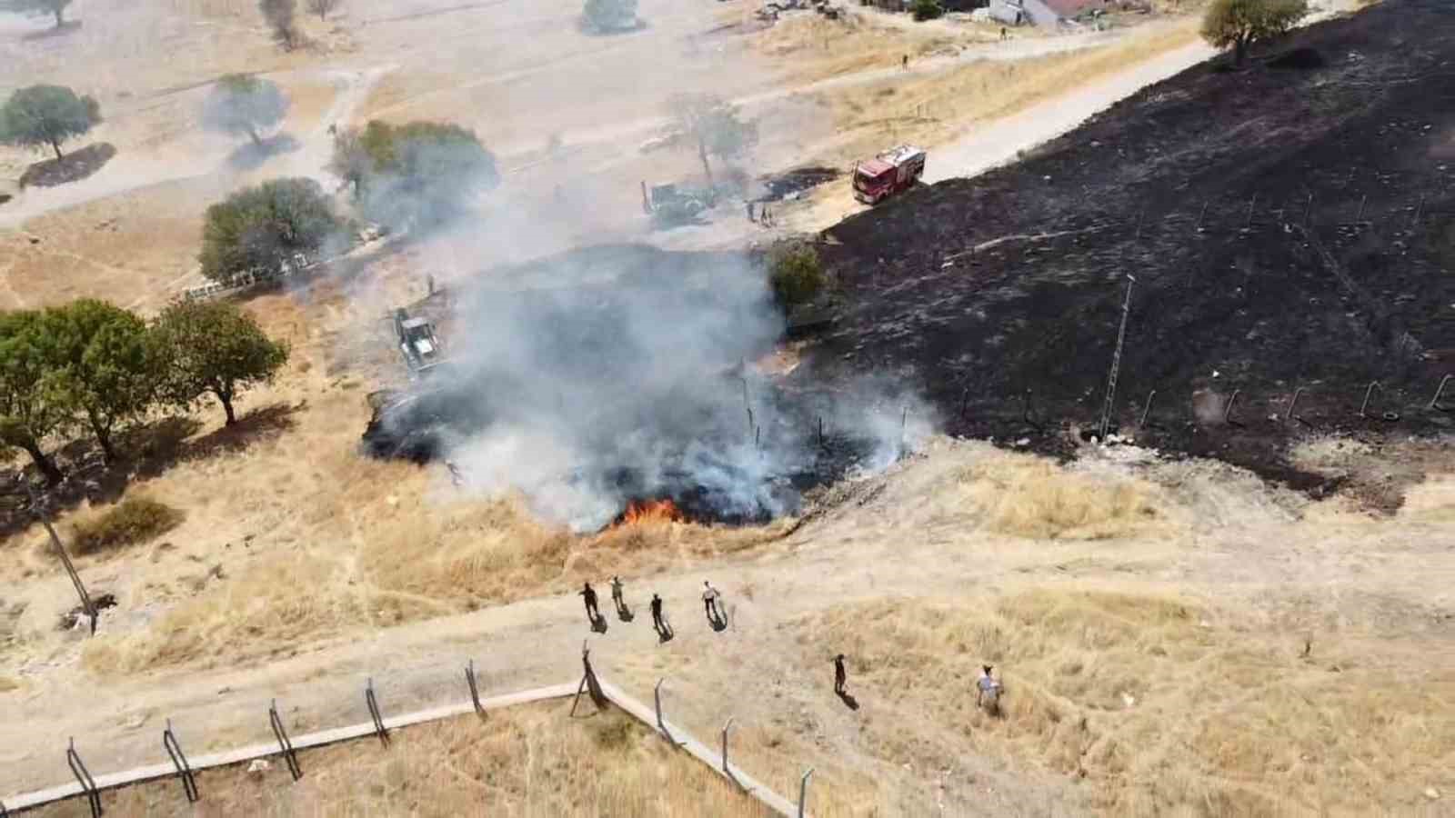 Otluk alanda &ccedil;ıkan yangın s&ouml;nd&uuml;r&uuml;ld&uuml;
