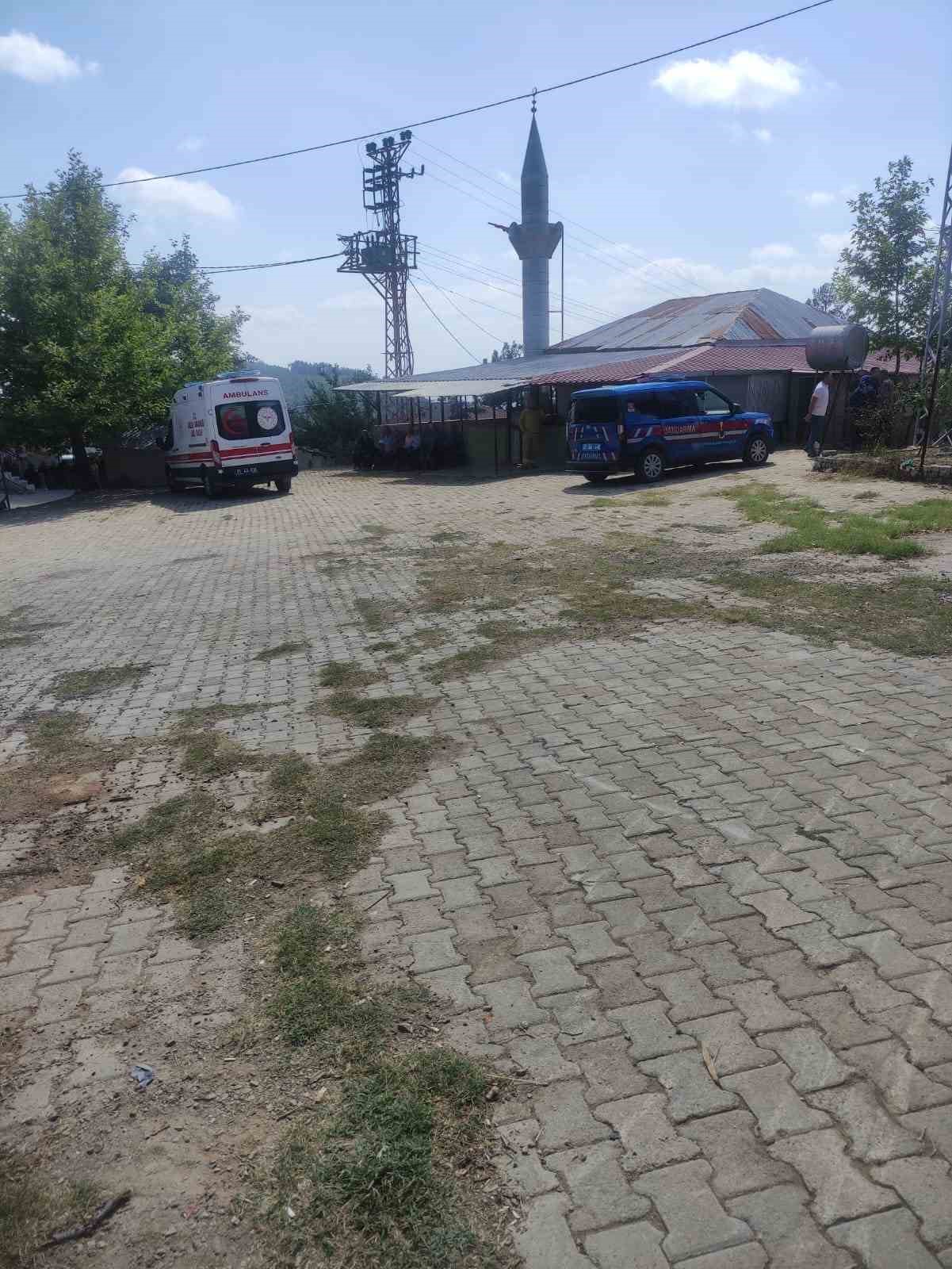 Ev sahibi kiracısını sopayla d&ouml;v&uuml;p &ouml;l&uuml;m&uuml;ne neden oldu
