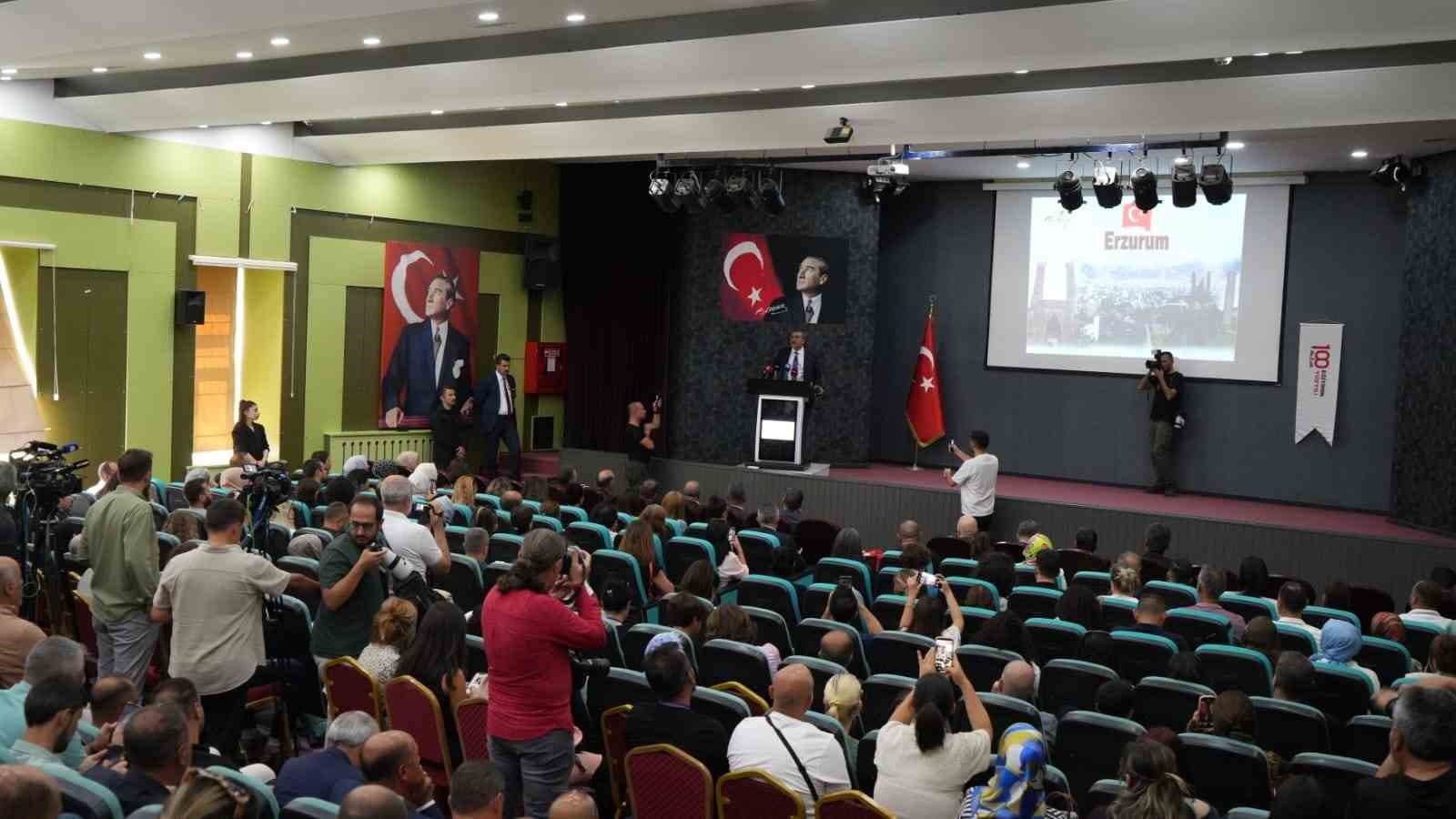 Milli Eğitim Bakanı Tekin, &ouml;ğretmenlere hitap etti:
