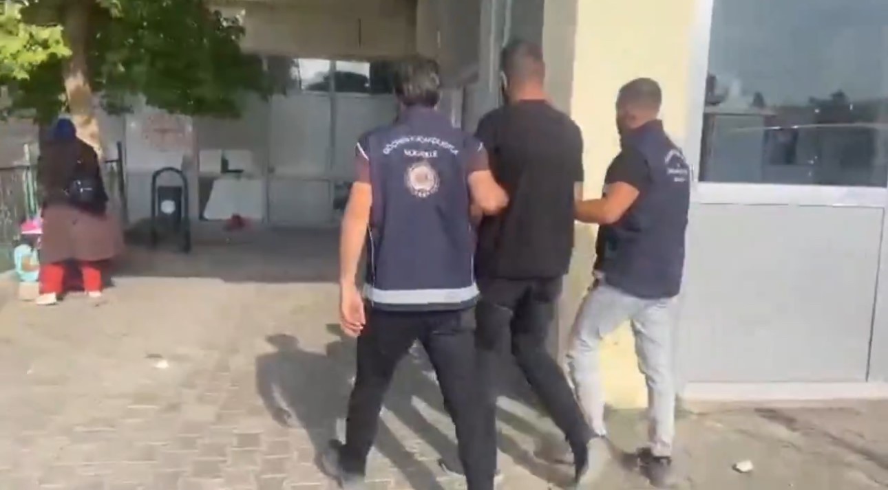 Ağrı’da hakkında kesinleşmiş hapis cezası bulunan 2 hükümlü yakalandı