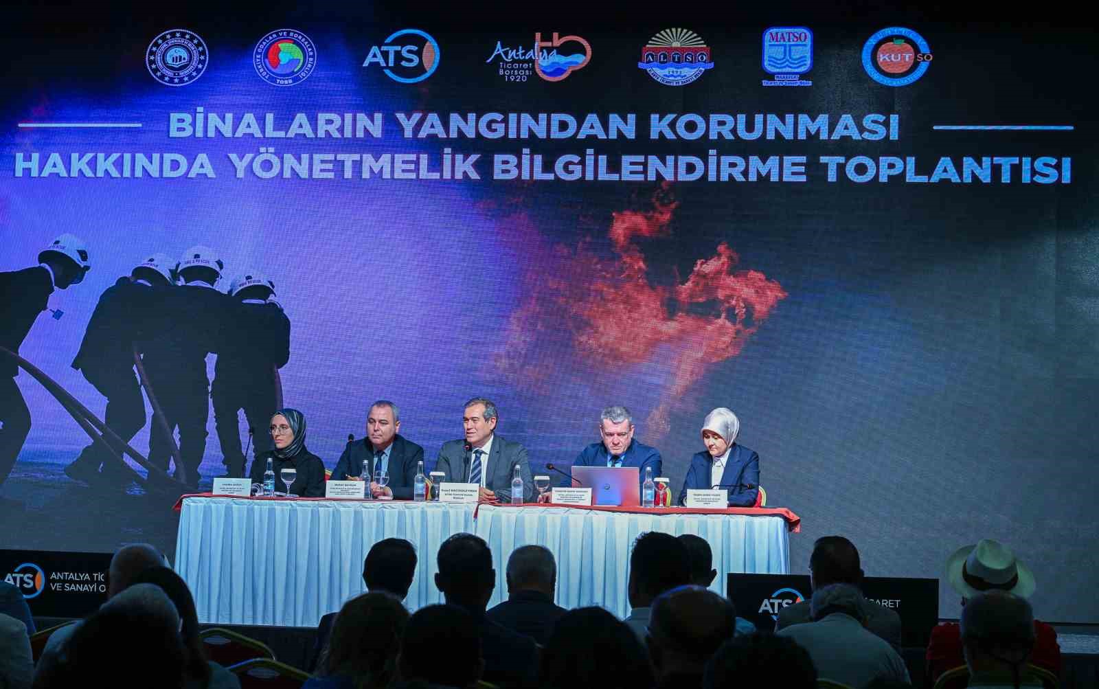 ATSO Başkanı Yusuf Hacıs&uuml;leyman: "Saha ile masa arasındaki farkları en aza indirmeliyiz"
