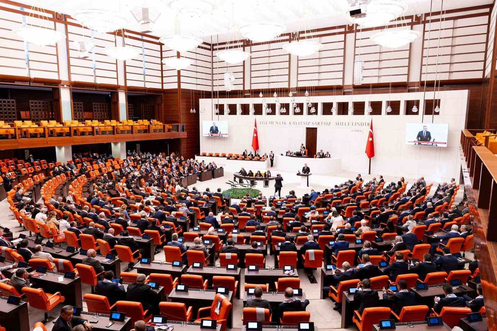 Bakan Fidan: "Neredeyse b&uuml;t&uuml;n d&uuml;nya İsrail&rsquo;i soykırım nedeniyle yalnız bırakmıştır"
