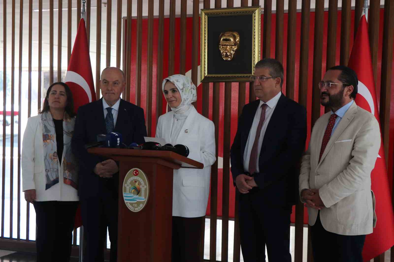 Aile ve Sosyal Hizmetler Bakanı G&ouml;ktaş, Denizli&rsquo;nin 2002-2025 verilerini paylaştı
