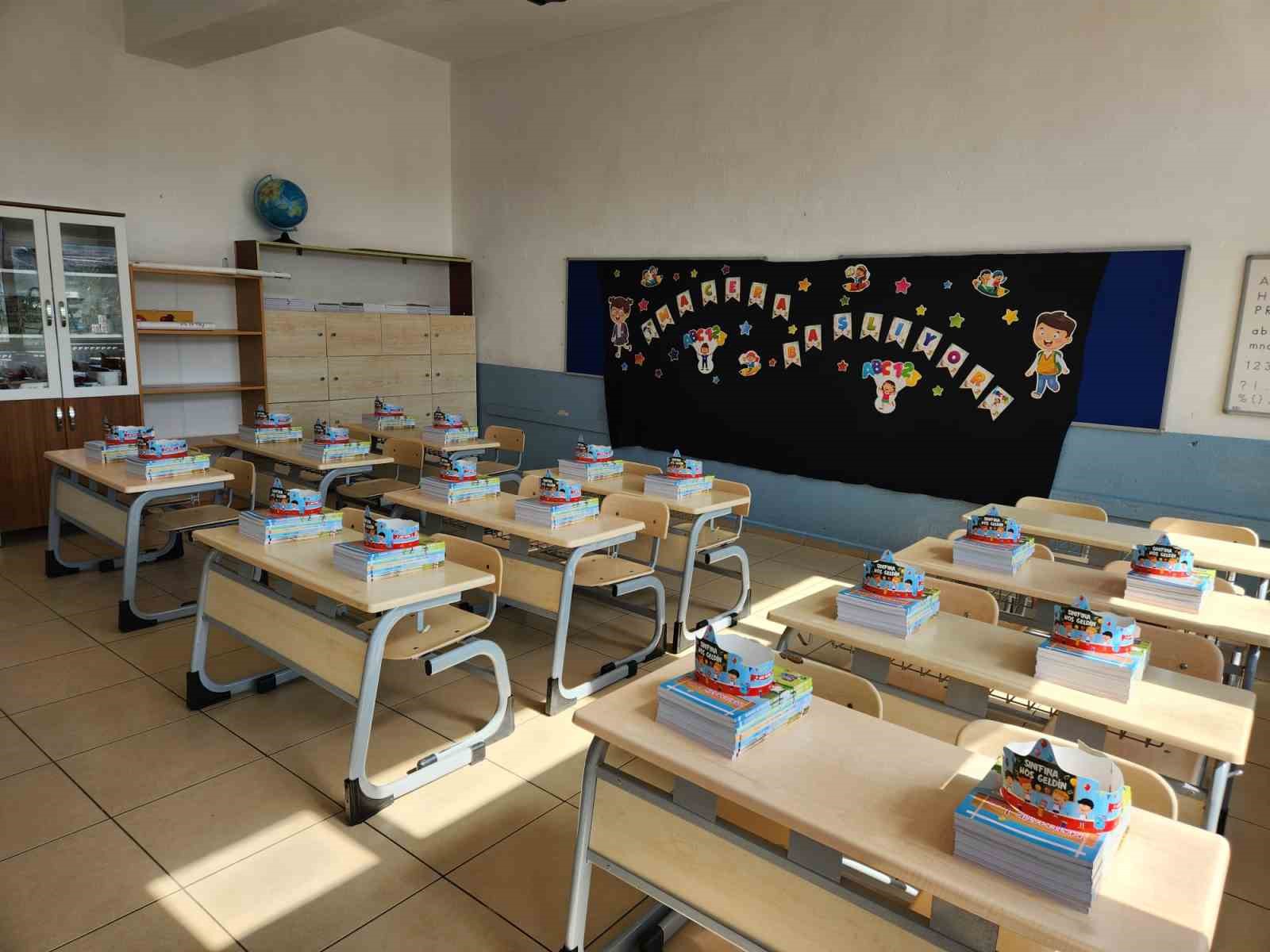 Balıkesir&rsquo;deki &ouml;ğrencilere 2 milyon 32 bin &uuml;cretsiz kitap dağıtılacak
