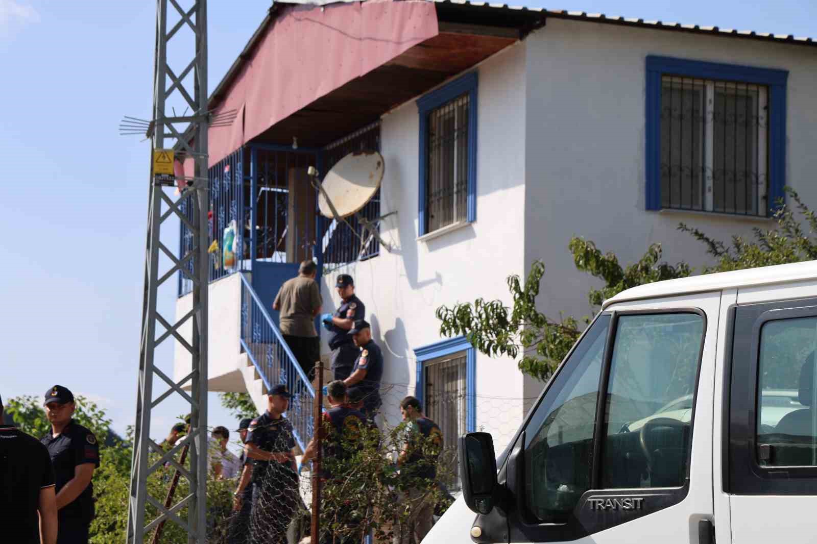 Şüpheli ev sahibi öğretmen, ölen kiracısını ’500 TL’ için darbetmiş