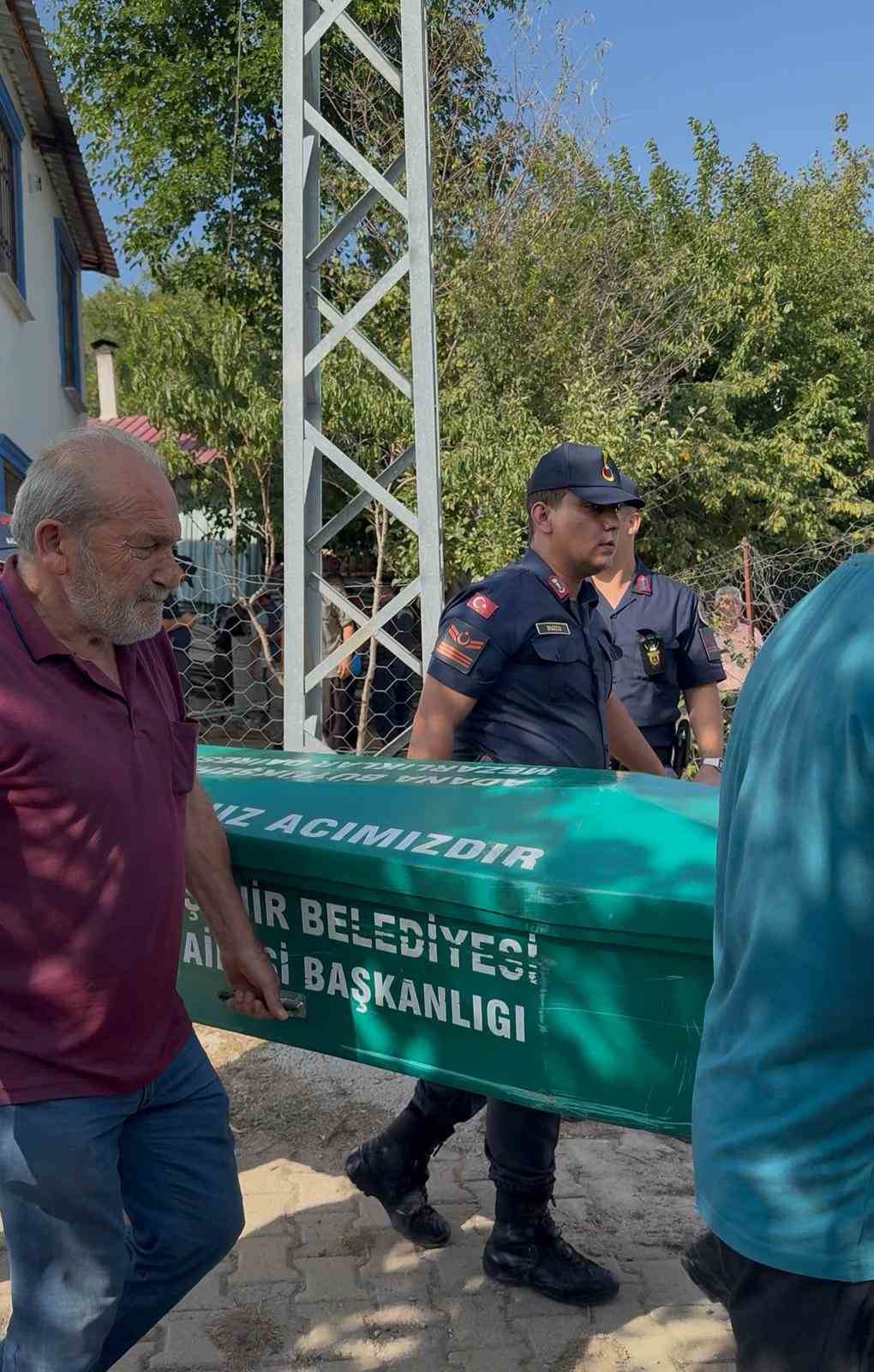 Şüpheli ev sahibi öğretmen, ölen kiracısını ’500 TL’ için darbetmiş