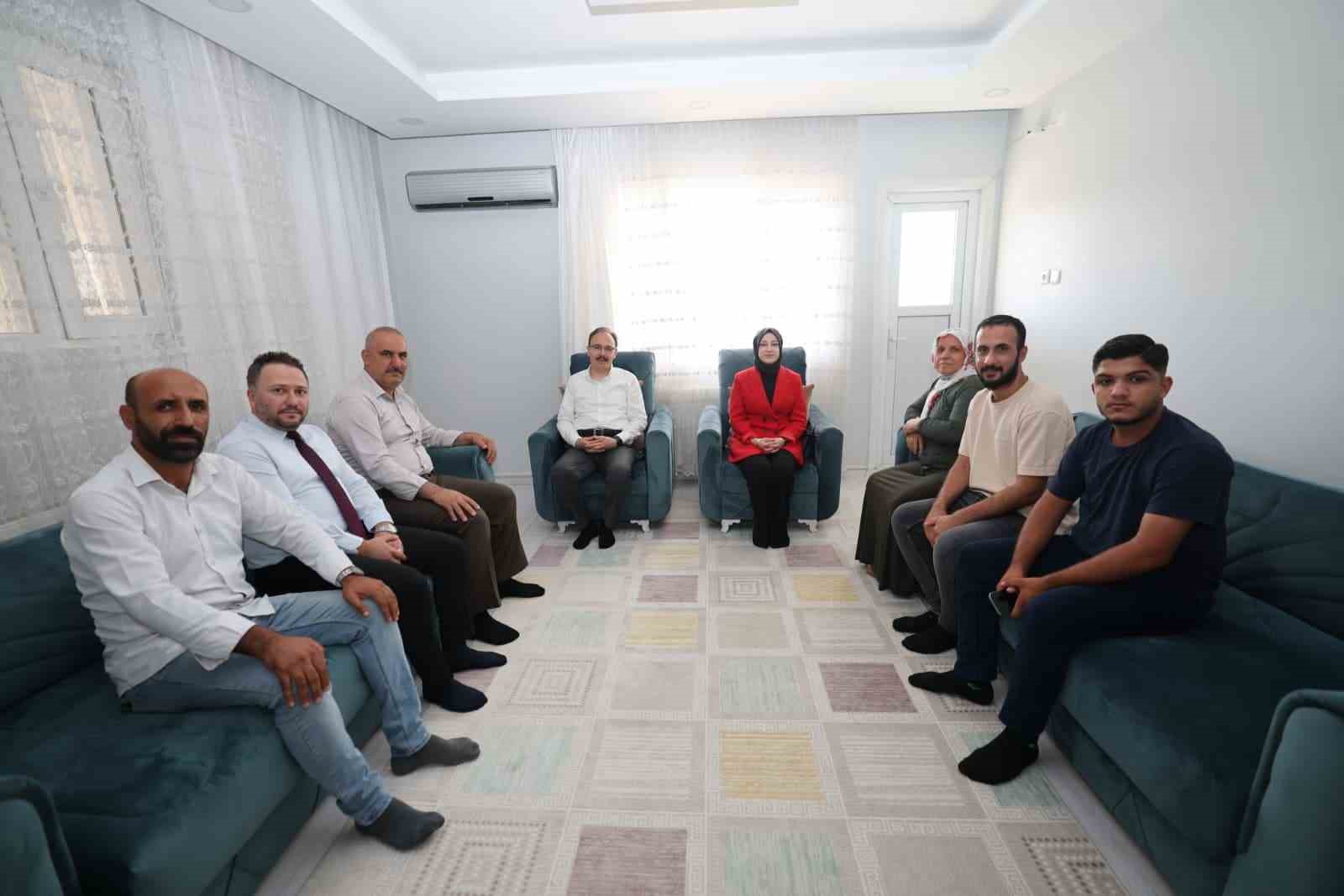 Vali Kızılkaya’dan şehit ailesine ziyaret