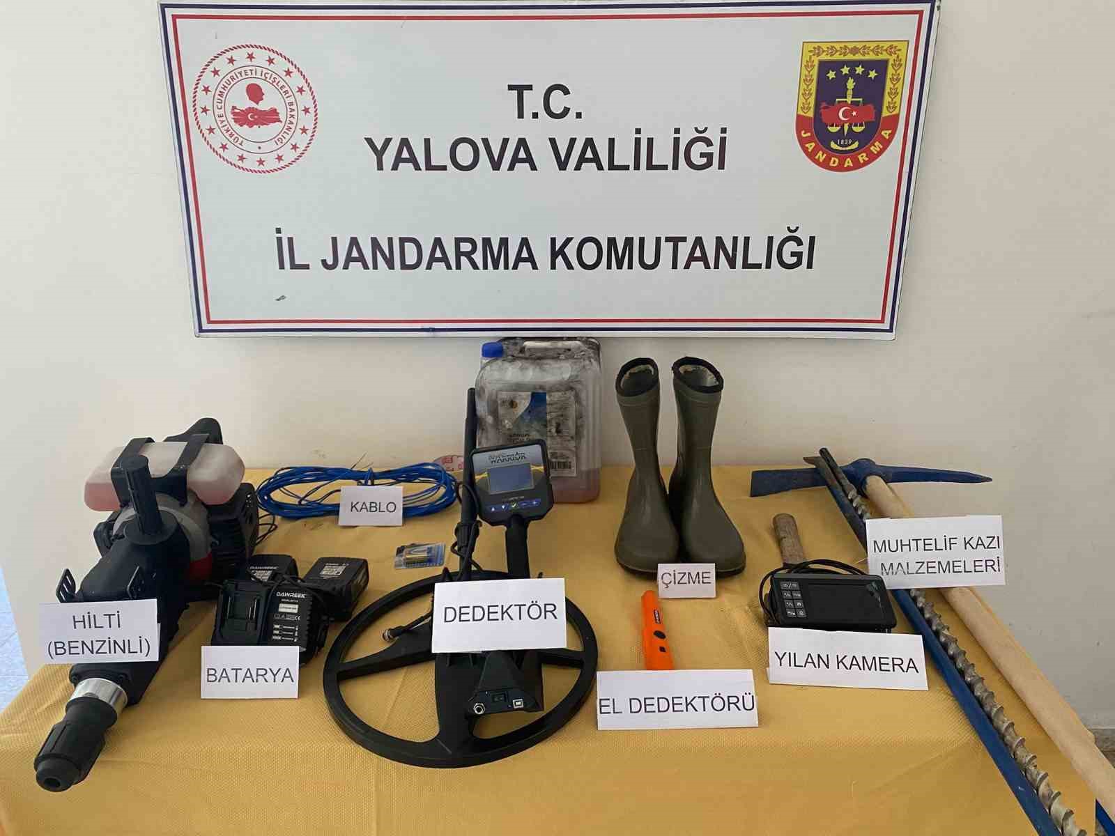 Yalova’da kaçak kazı yapan 3 şüpheli gözaltına alındı