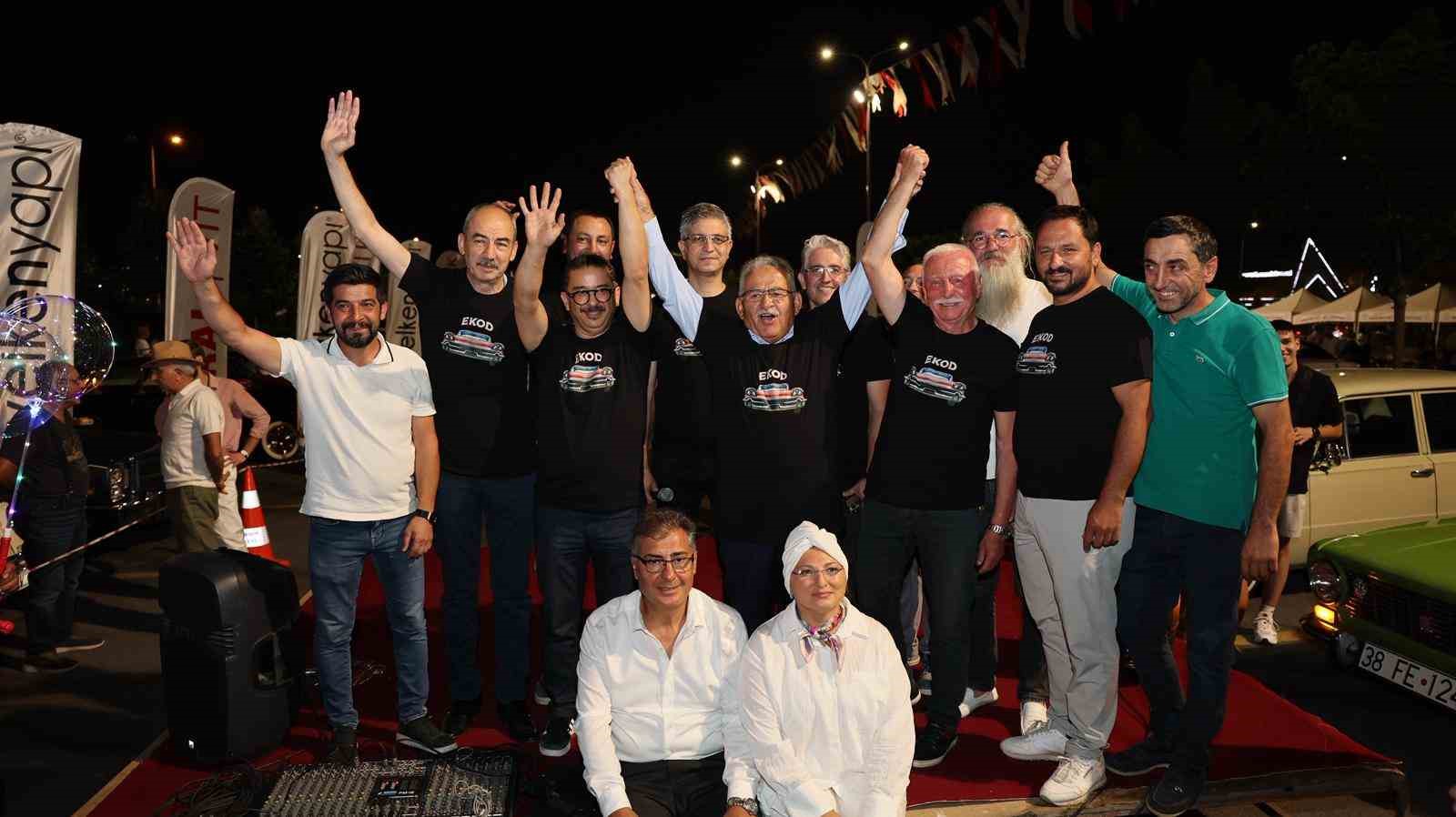 Kayseri&rsquo;de klasik otomobiller sahne aldı
