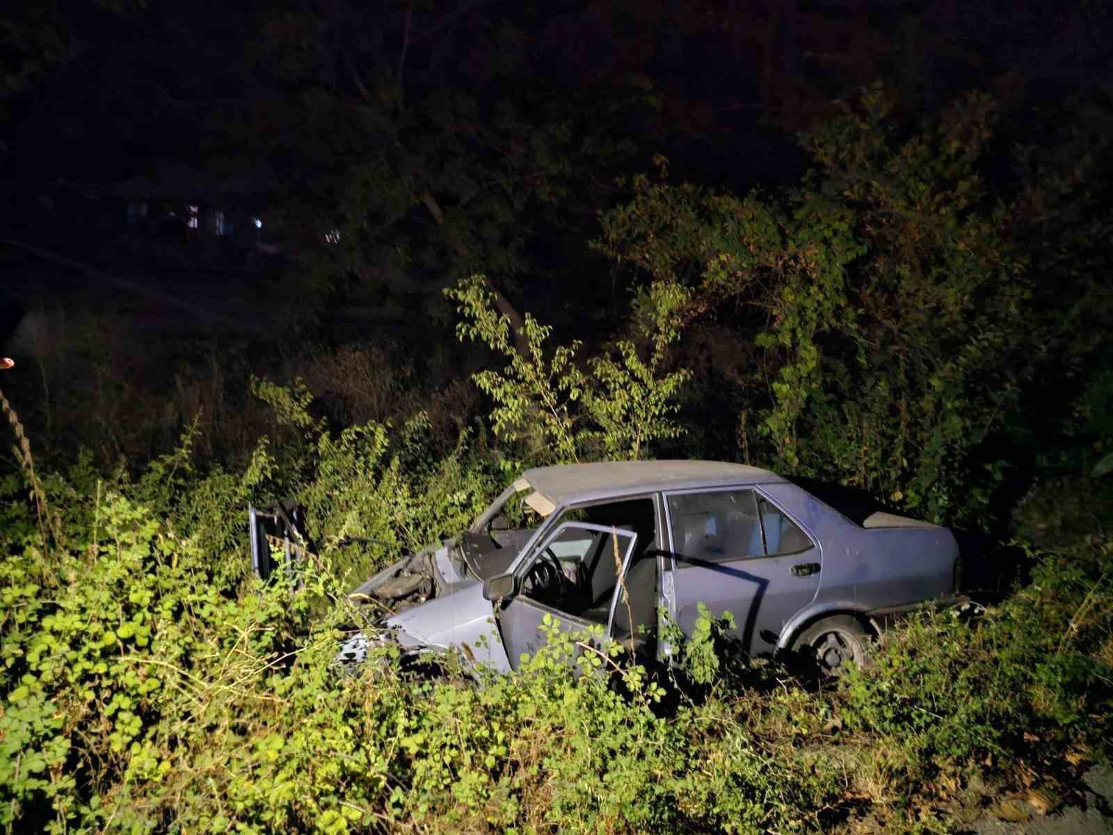 Bursa’da kontrolden çıkan otomobil şarampole uçtu: 2 yaralı