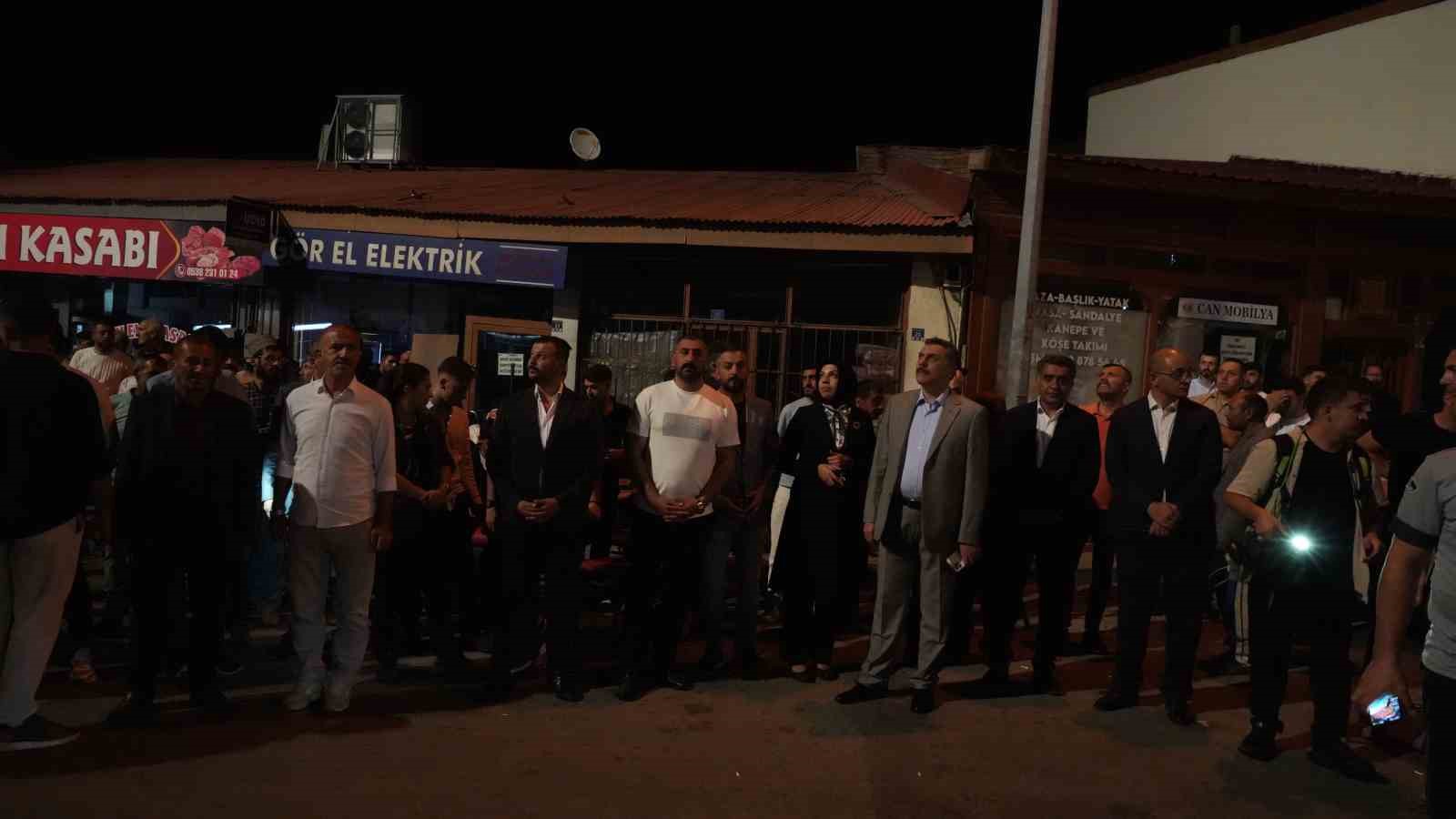 Erzurum Valisi Mustafa Çiftçi’den yangınla ilgili açıklama
