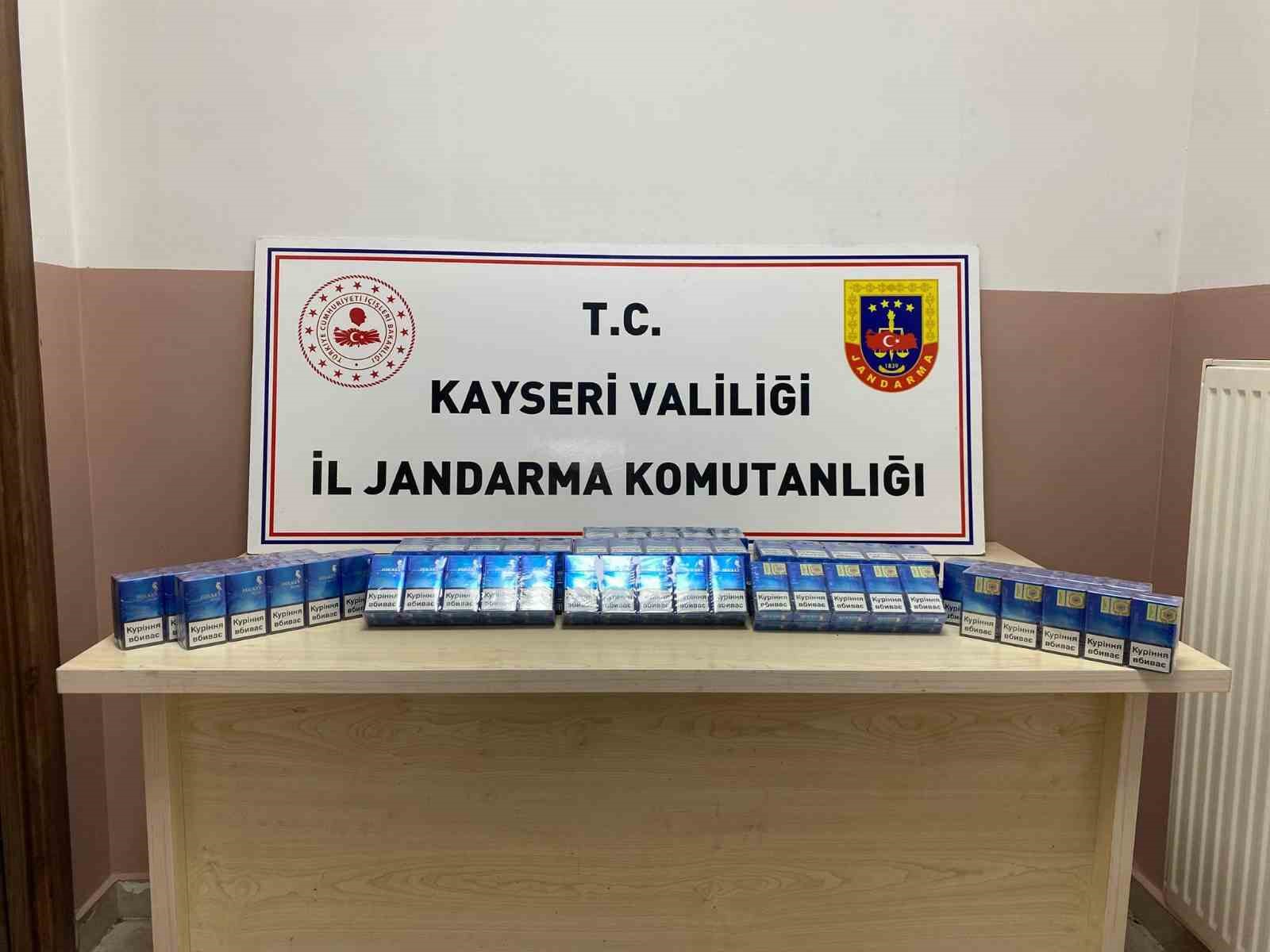 Kayseri’de 3 farklı tırdan 770 paket kaçak sigara ele geçirildi
