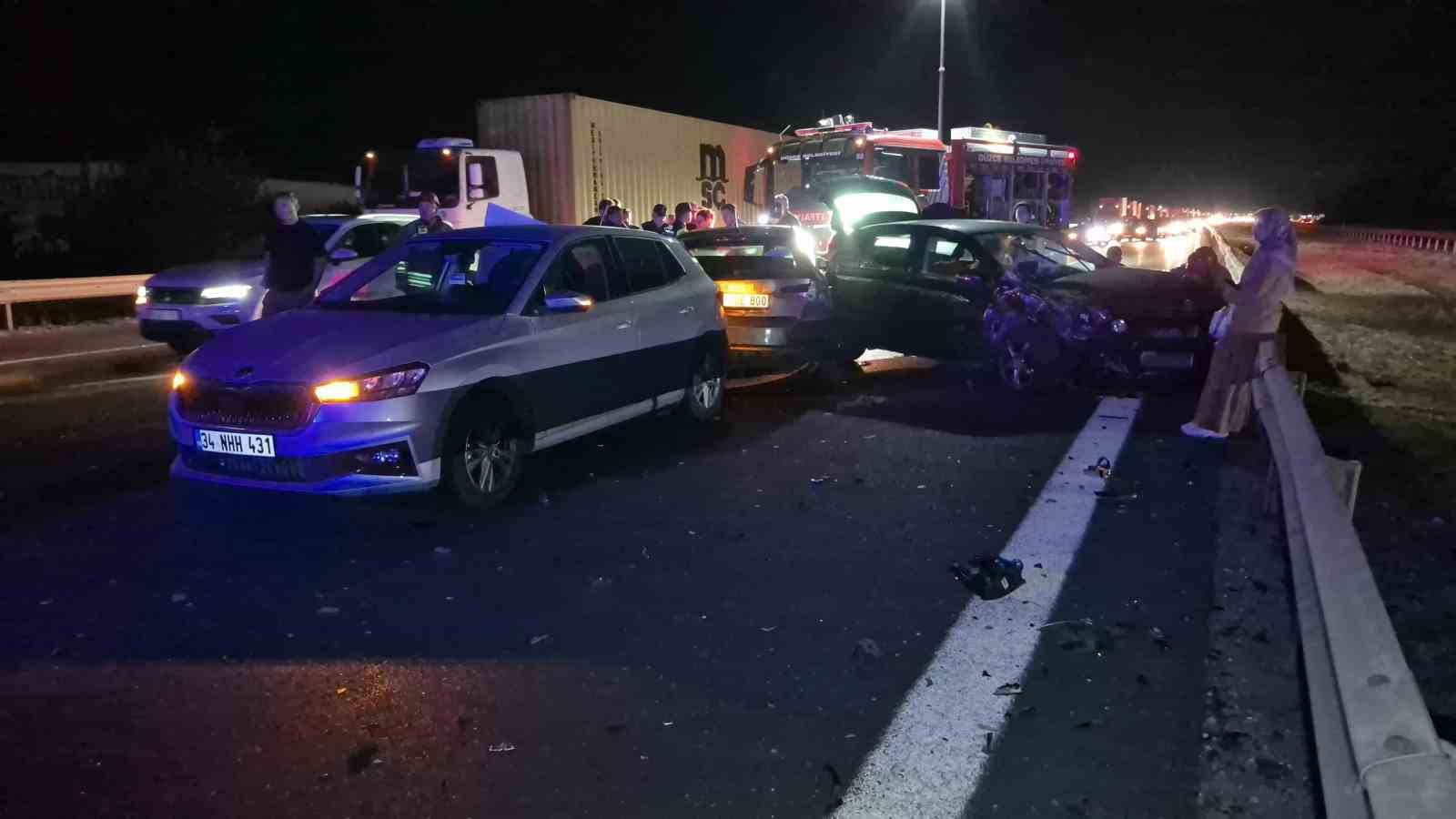 Kazalarda 8 kişi öldü bin 229 kişi yaralandı
